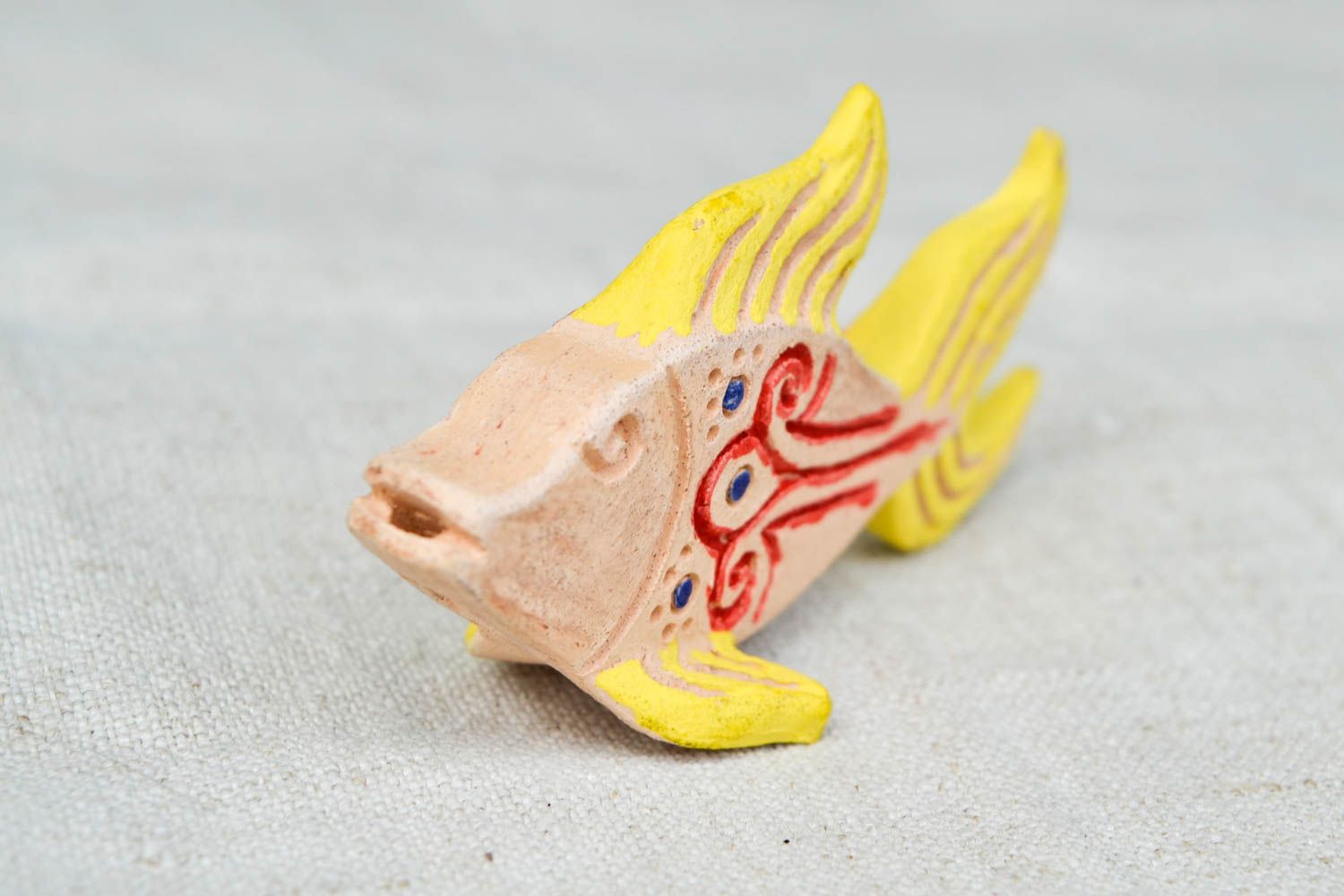 Свистулька из глины ручной работы керамическая свистулька глиняная игрушка рыбка фото 4