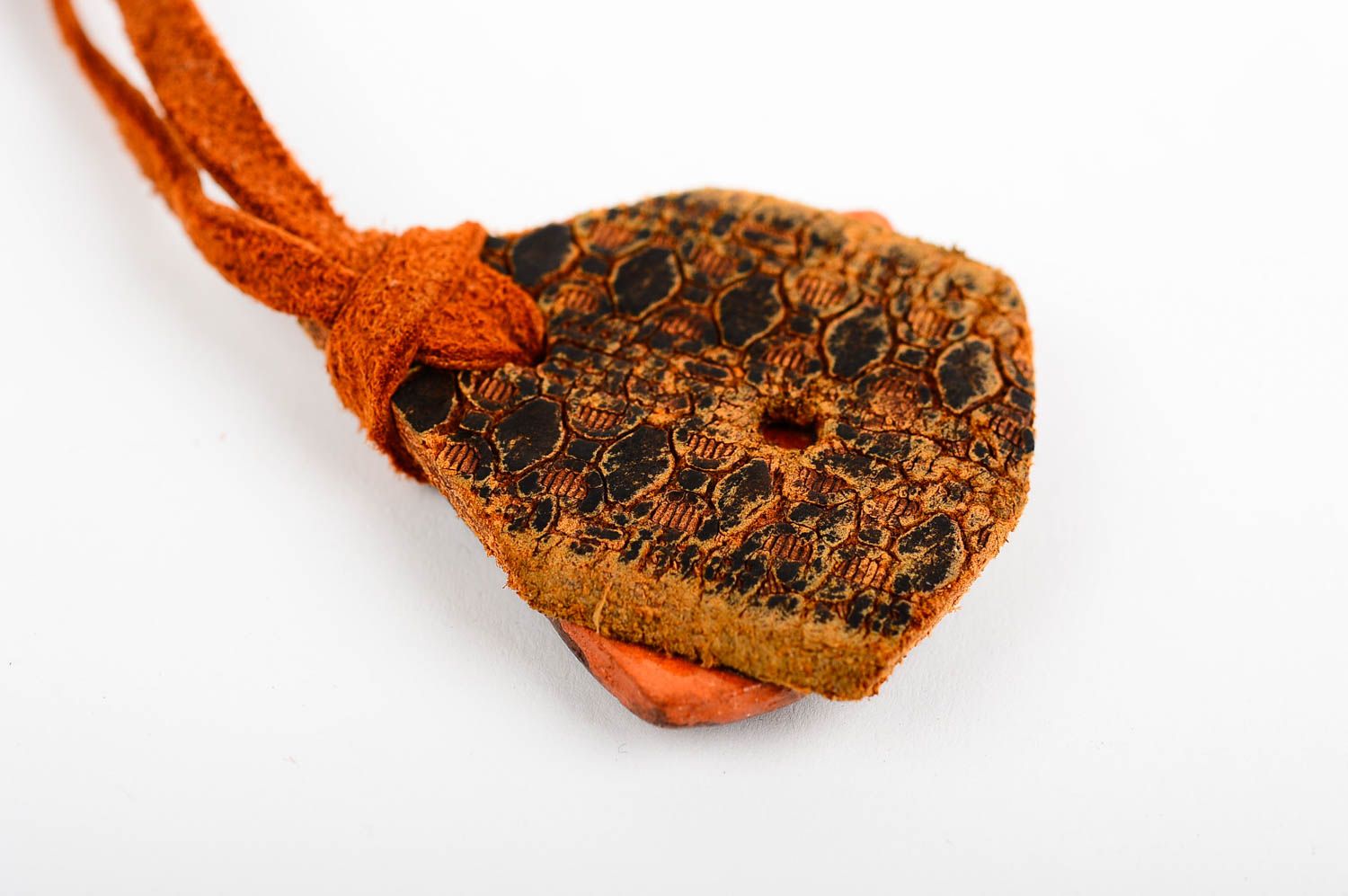 Кулон ручной работы керамическое украшение в виде капли подвеска на шею фото 5