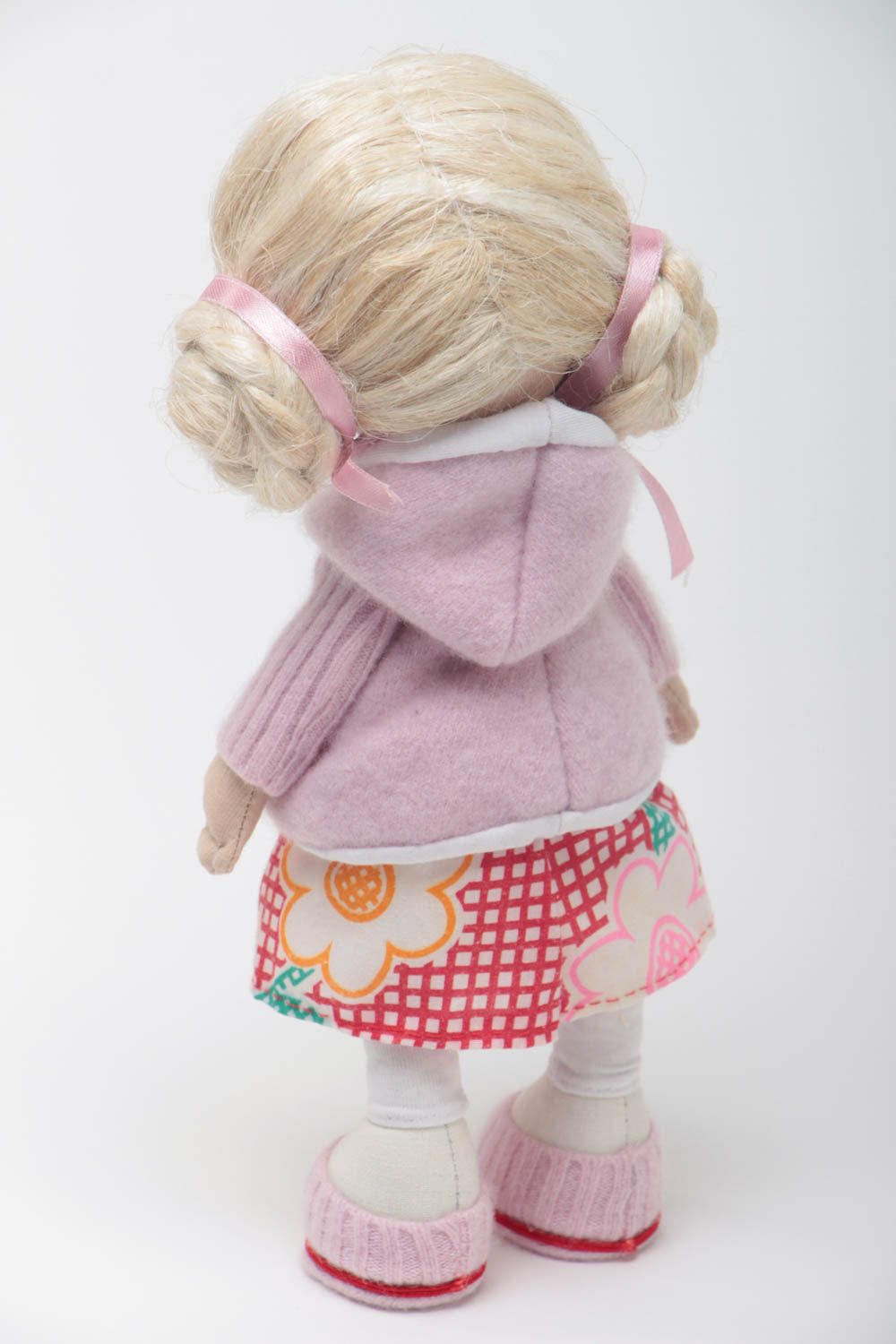 Декоративная текстильная кукла ручной работы авторская из натуральных тканей фото 4
