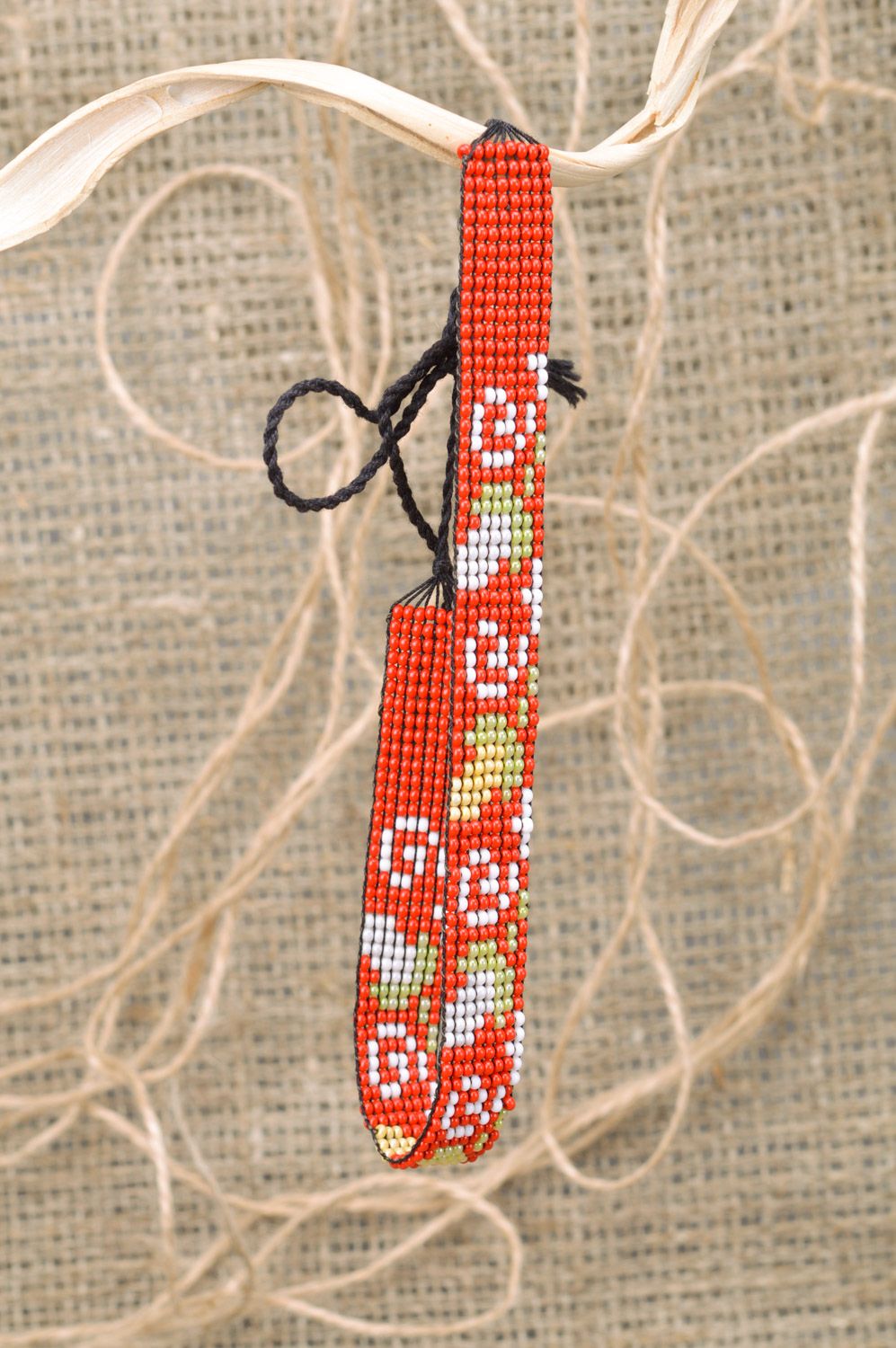 Красное колье ошейник из бисера на завязках ручной работы с цветами для девушки фото 5