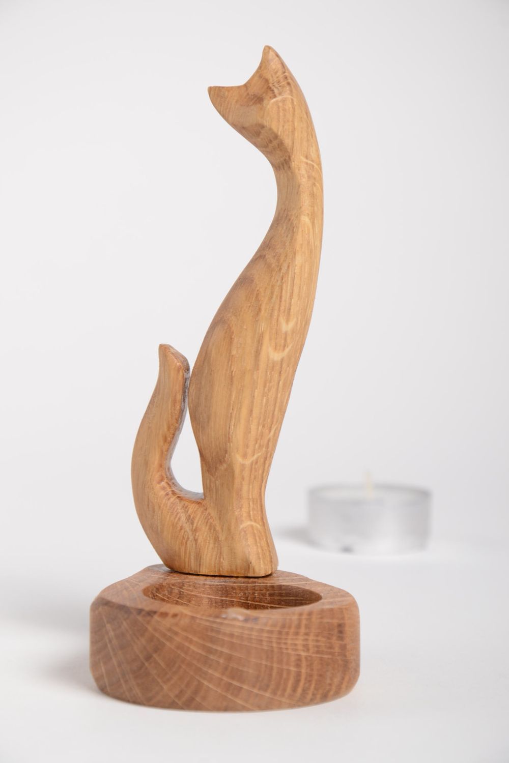 Candelero de madera hecho a mano con figura decorativa objeto de decoración  foto 2