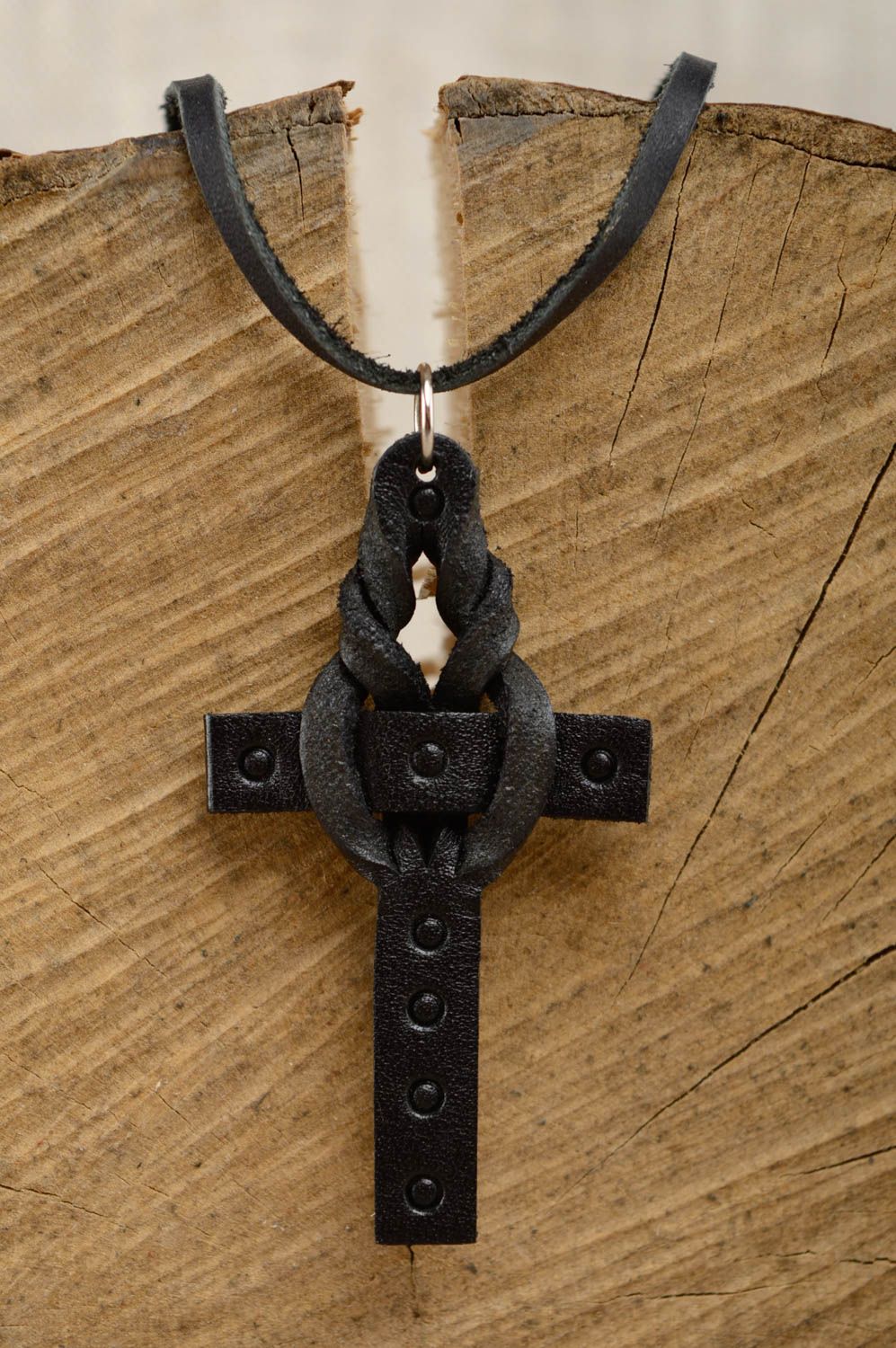 Leather neck pendant cross photo 1