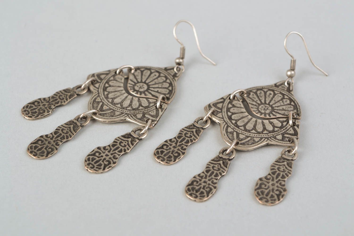 Metal earrings in the shape of palms Gulnara photo 4