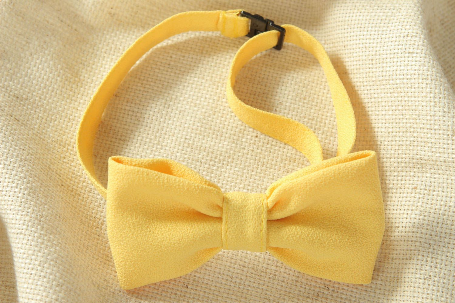 Yellow crepe bow tie photo 1