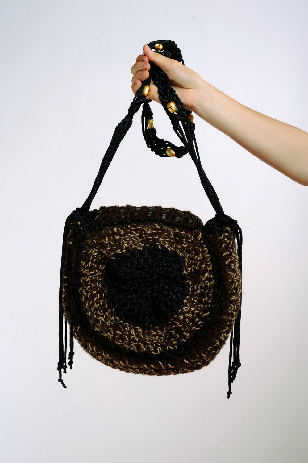 Woven bag with long strap photo 3