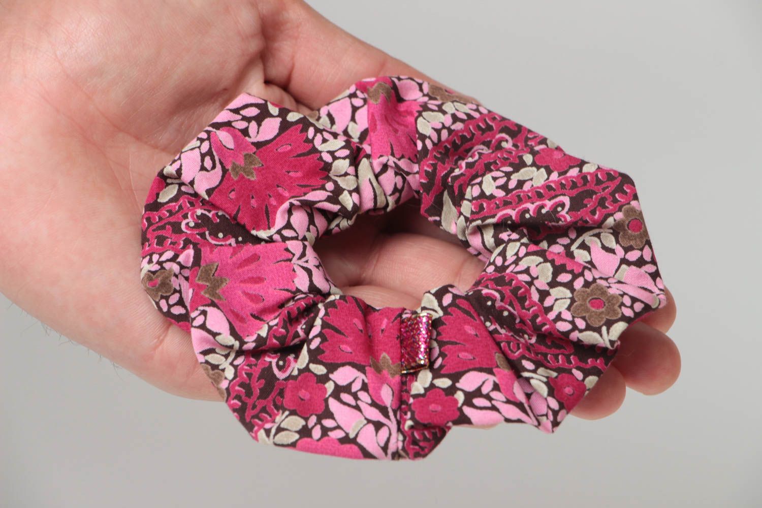 Chouchou rose pour cheveux en coton naturel à motif floral fait main original photo 5