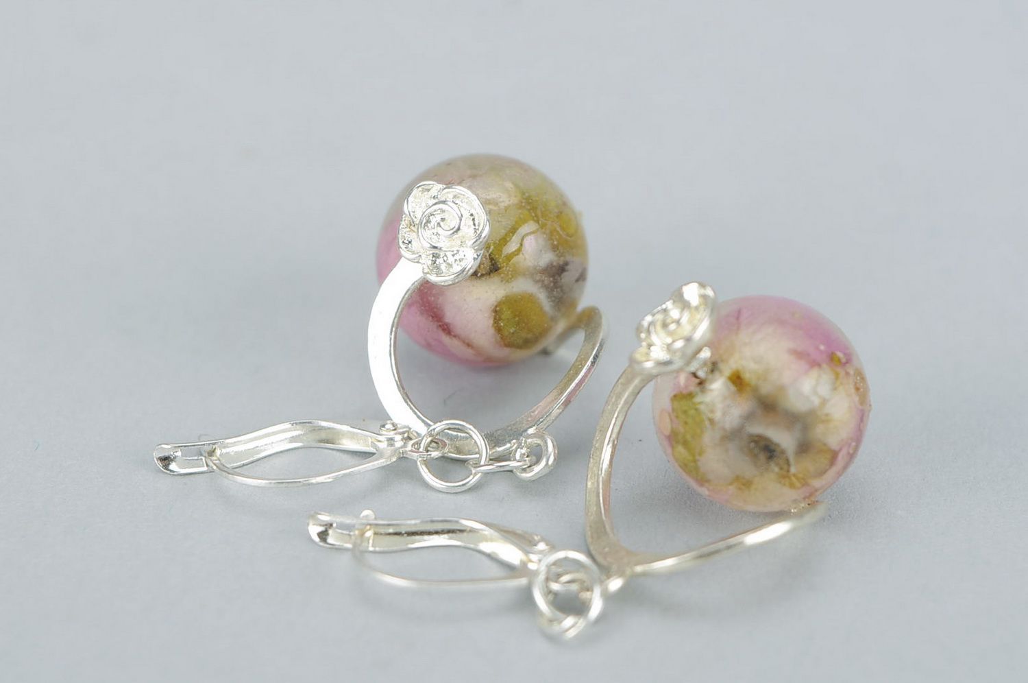 Earrings made from buds of a tea rose photo 3