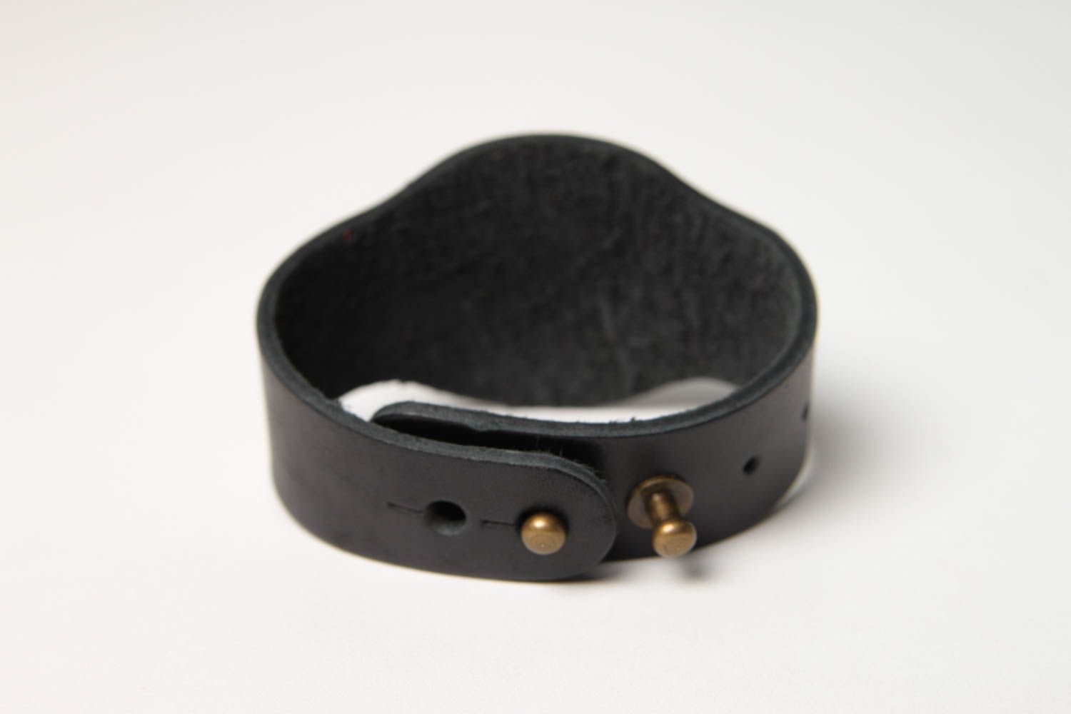 Beautiful handmade leather bracelet fashion trends leather goods gift ideas photo 3