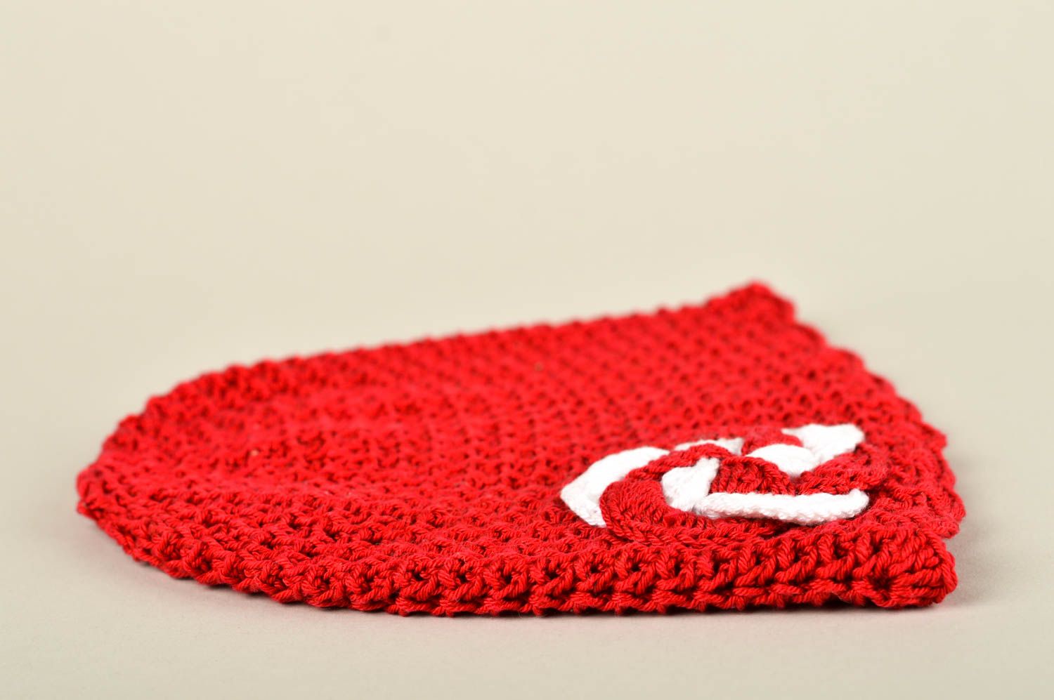 Детская шапка ручной работы красная шапка для девочки детская вязаная шапка фото 4