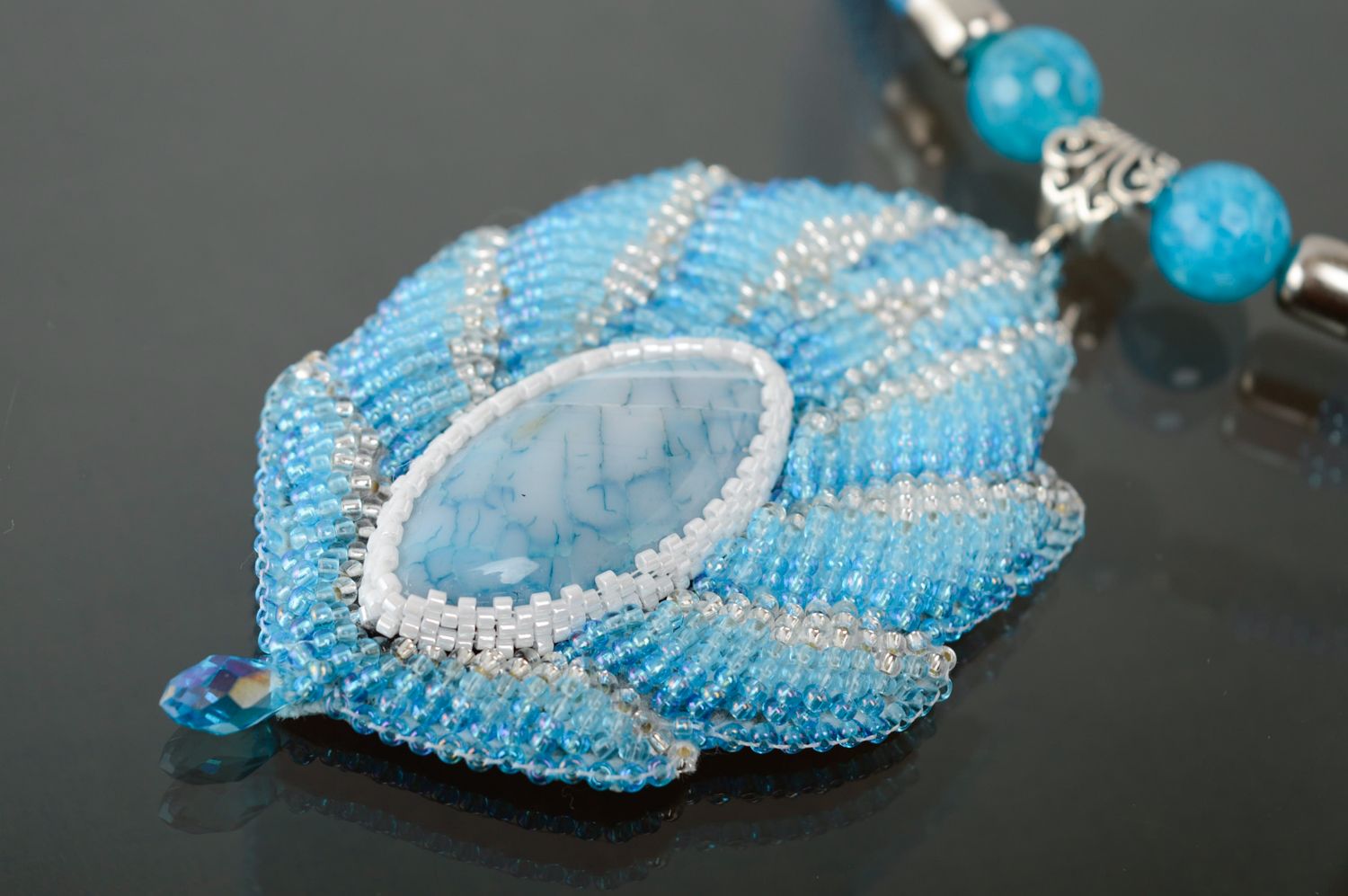 Collier spirale en perles de rocaille avec jaspe fait main bleu  photo 2