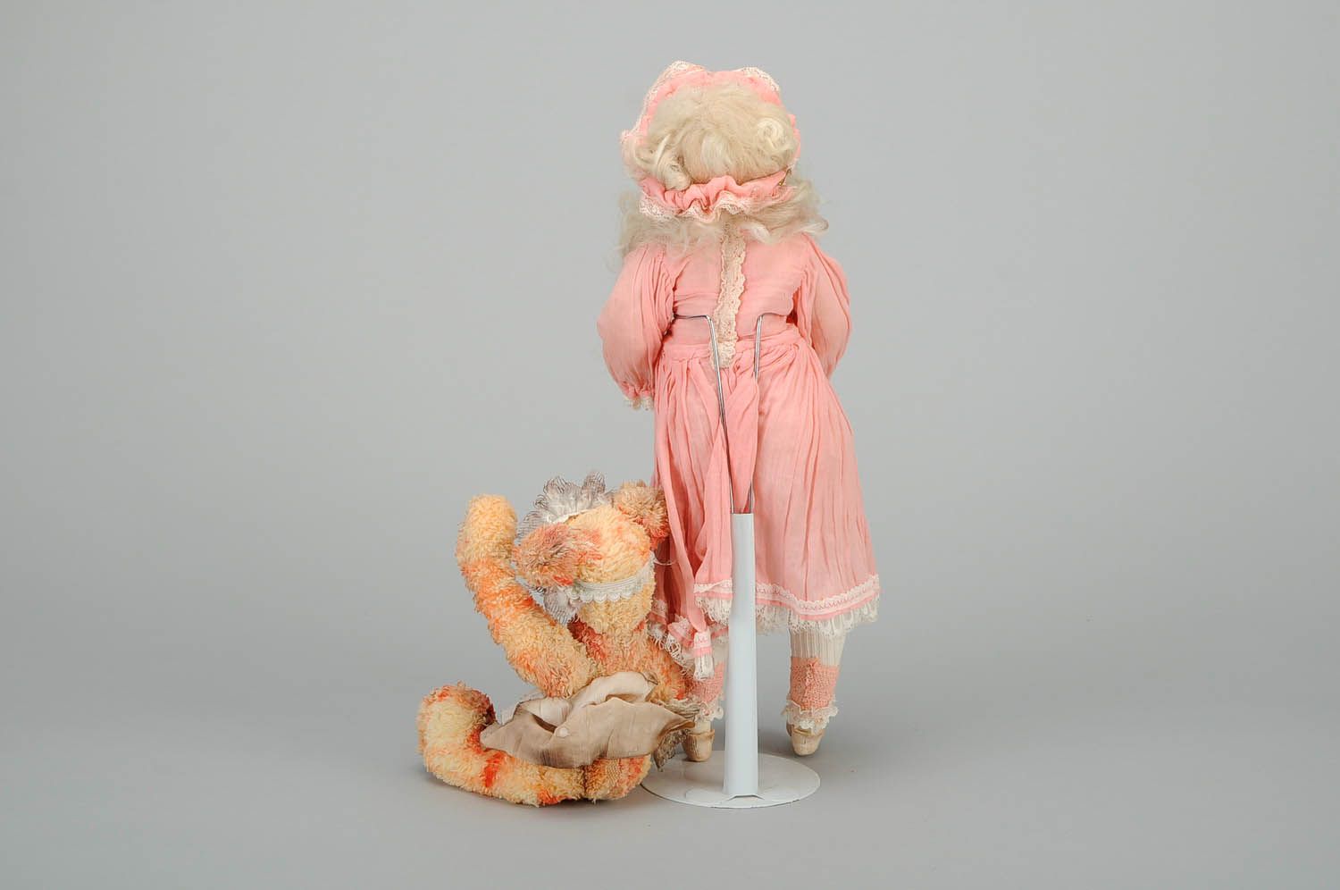 Авторская игровая кукла Маша и медведь фото 4