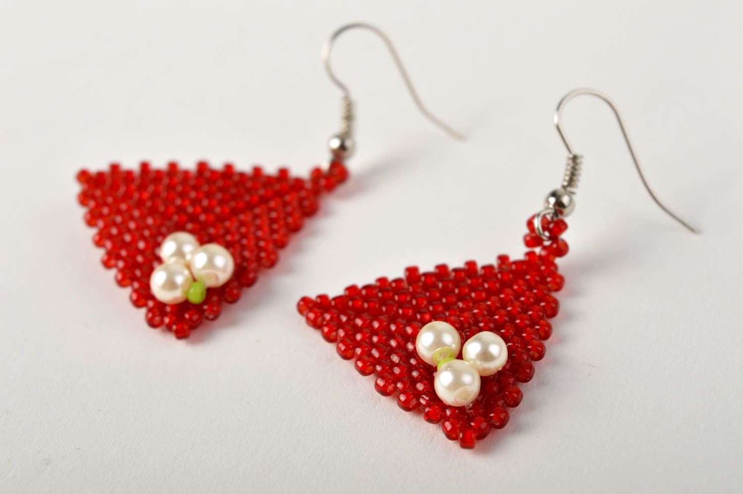 Boucles d'oreilles fait main Bijou original rouge perles Accessoire femme photo 2