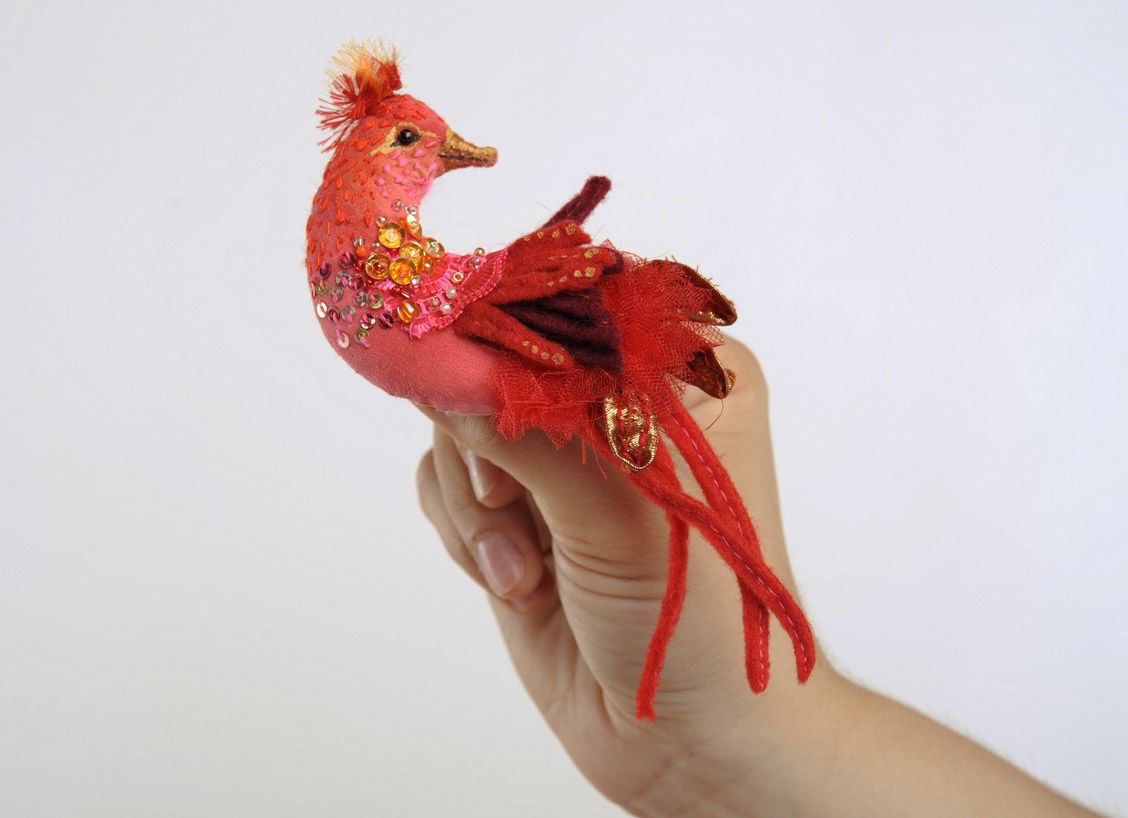 Broche originale en matériaux naturels Oiseau rouge faite main
 photo 5