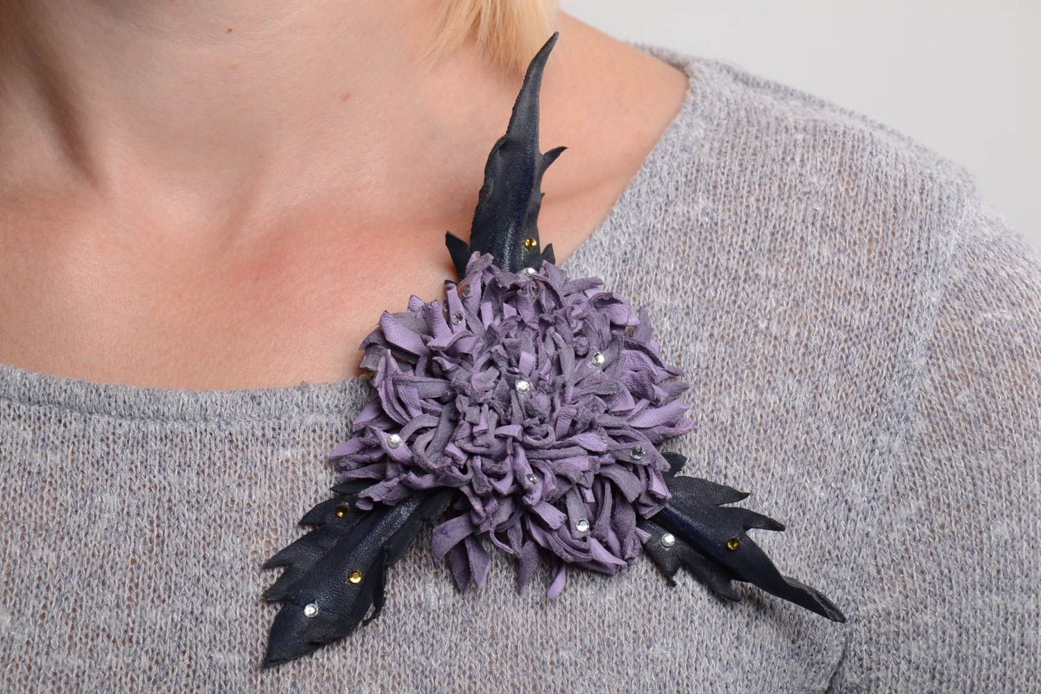Handmade brooch flower brooch leather brooch designer accessory gift for women photo 1