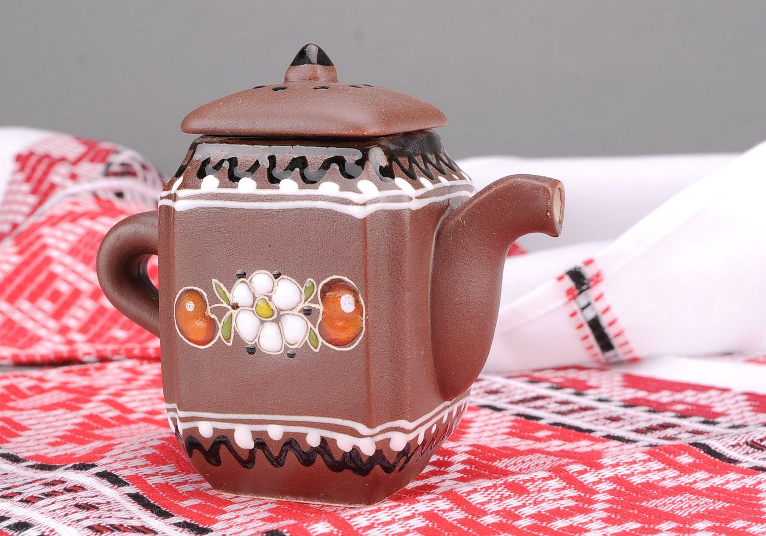 Ceramic painted teapot photo 4