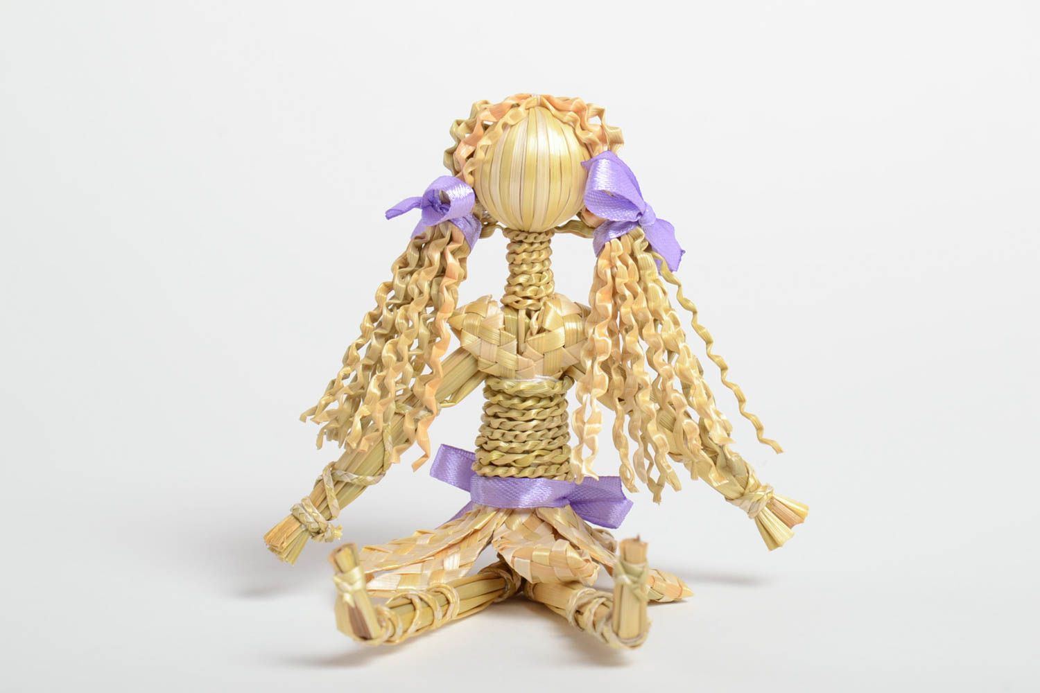 Figurine décorative fait main Petit jouet en paille fille Déco maison originale photo 5