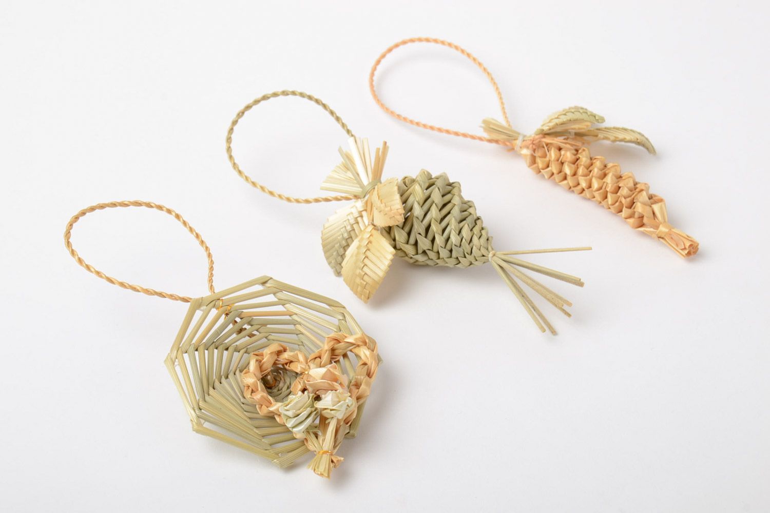 Set of 3 hanging decorations hand made of natural straw for Christmas tree photo 2