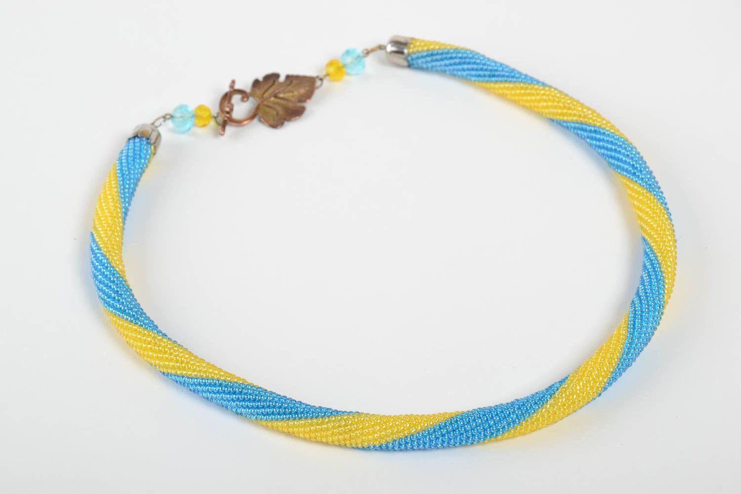 Handmade Collier Kette Schmuck aus Rocailles Accessoire für Frauen gelb blau foto 3