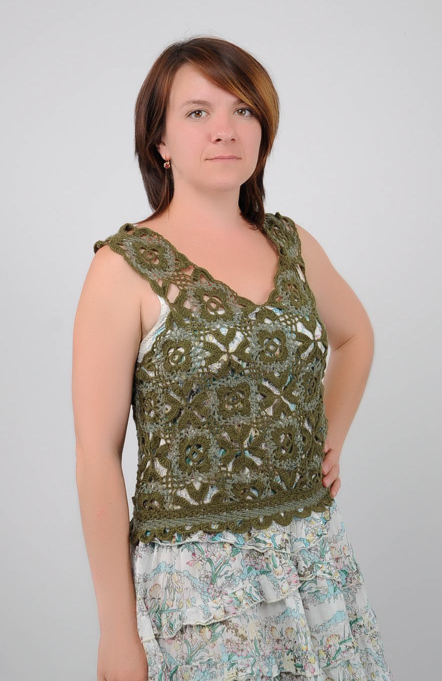 Gilet a maglia da donna fatto a mano gilet donna in colore d'oliva bello
 foto 1