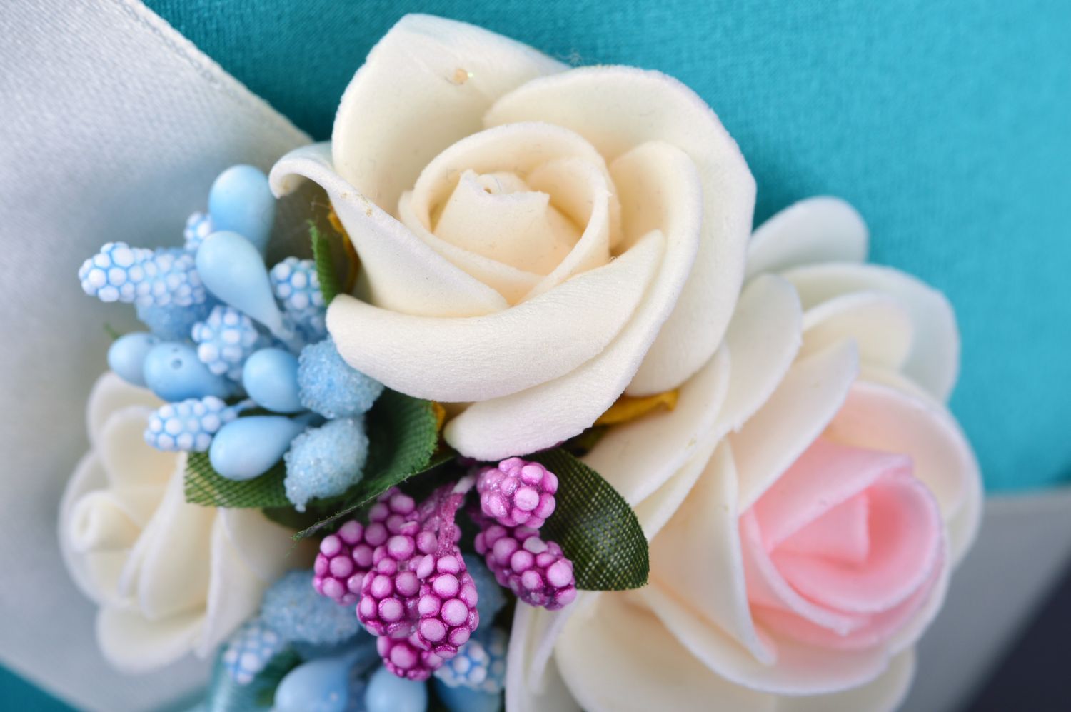Ring Kissen Haarreif für Hochzeit mit Blumen handgefertigtes Set schön auffallend foto 4