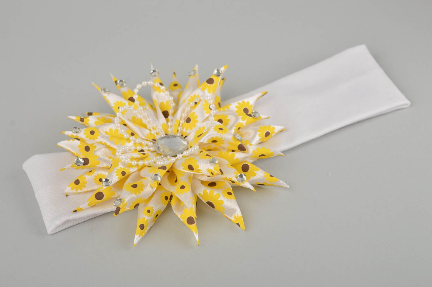 Bandeau avec fleur fait main Accessoire cheveux blanc-jaune Cadeau pour fille photo 2
