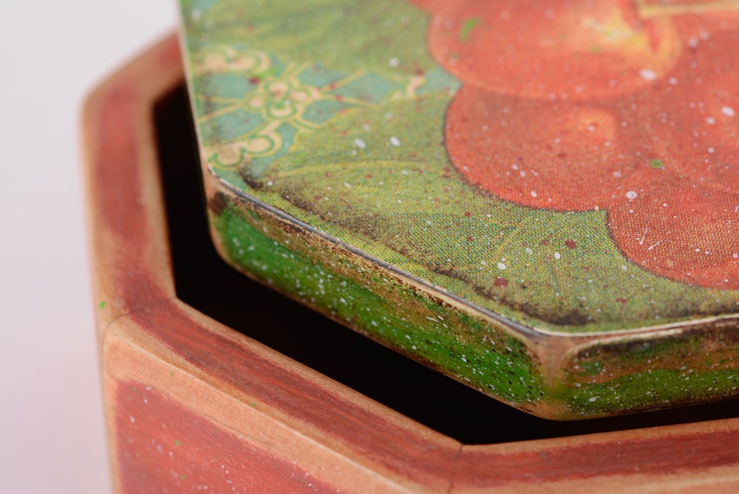 Handmade decoupage plywood jewelry box of unusual shape with lid photo 4