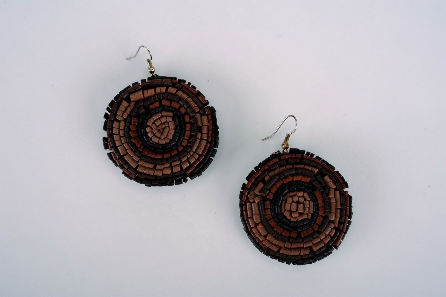 Boucles d'oreilles artisanales en cuir Ethno photo 2