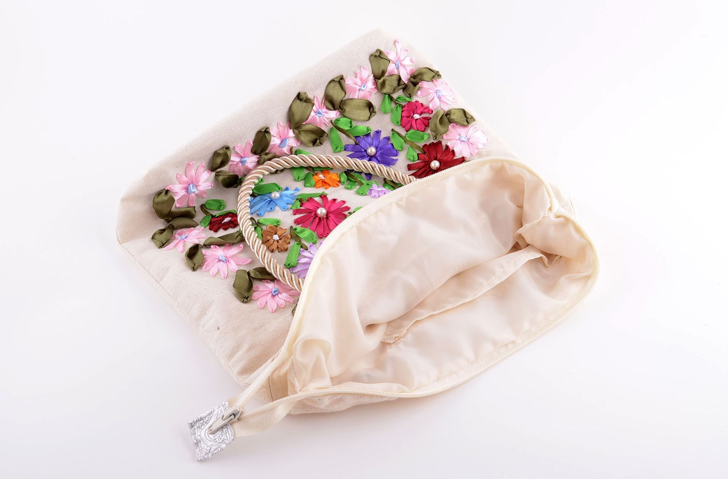 Handmade linen shoulder bag embroidered textile bag elegant summer bag photo 4