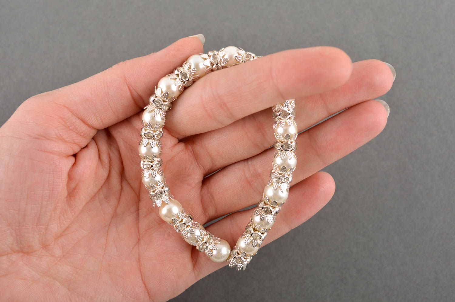 Bracelet fantaisie Bijou fait main en fausses perles et strass Cadeau femme photo 5