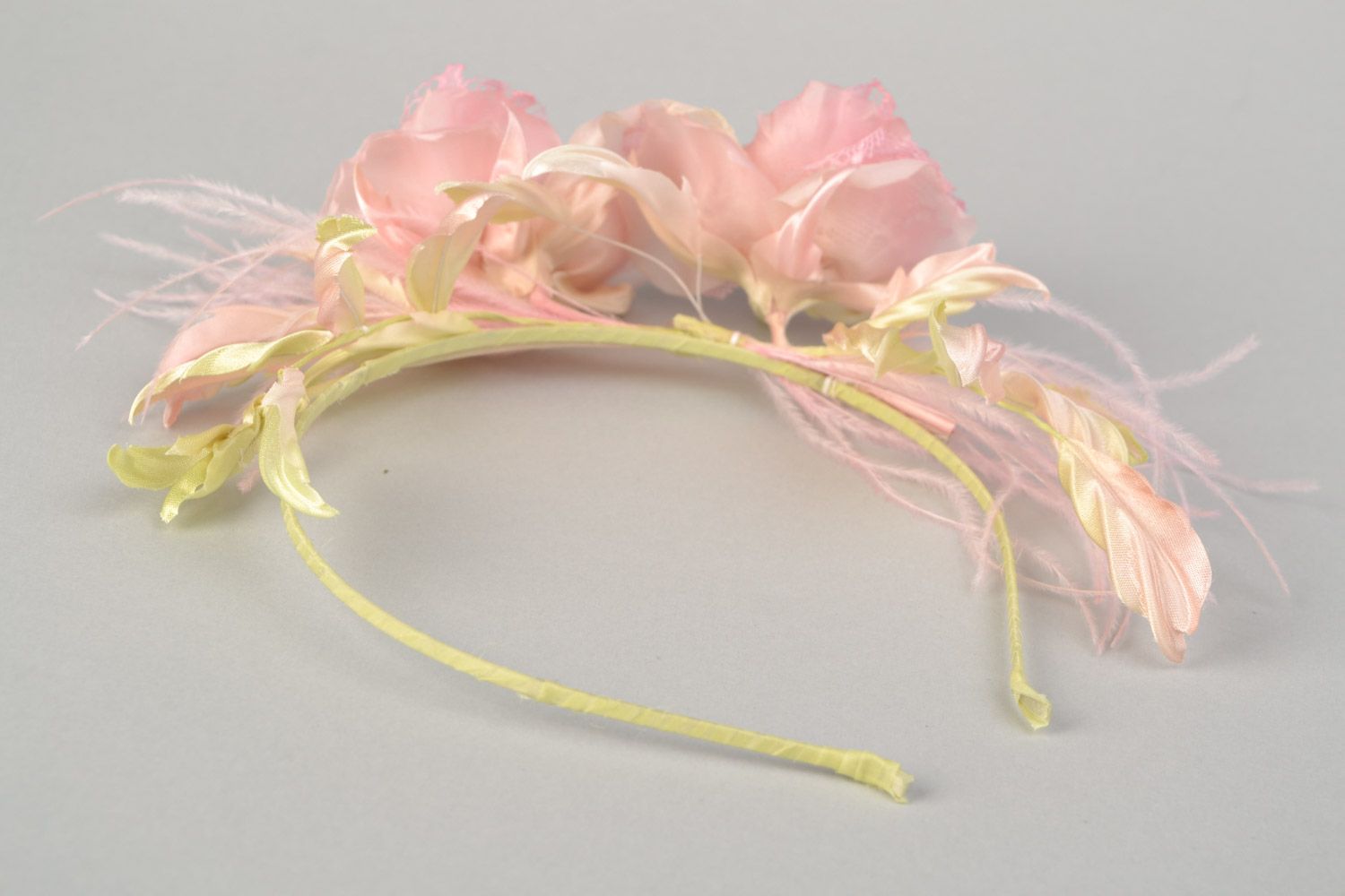 Тонкий обруч с цветами из японского шелка объемный розовый ручная работа фото 5