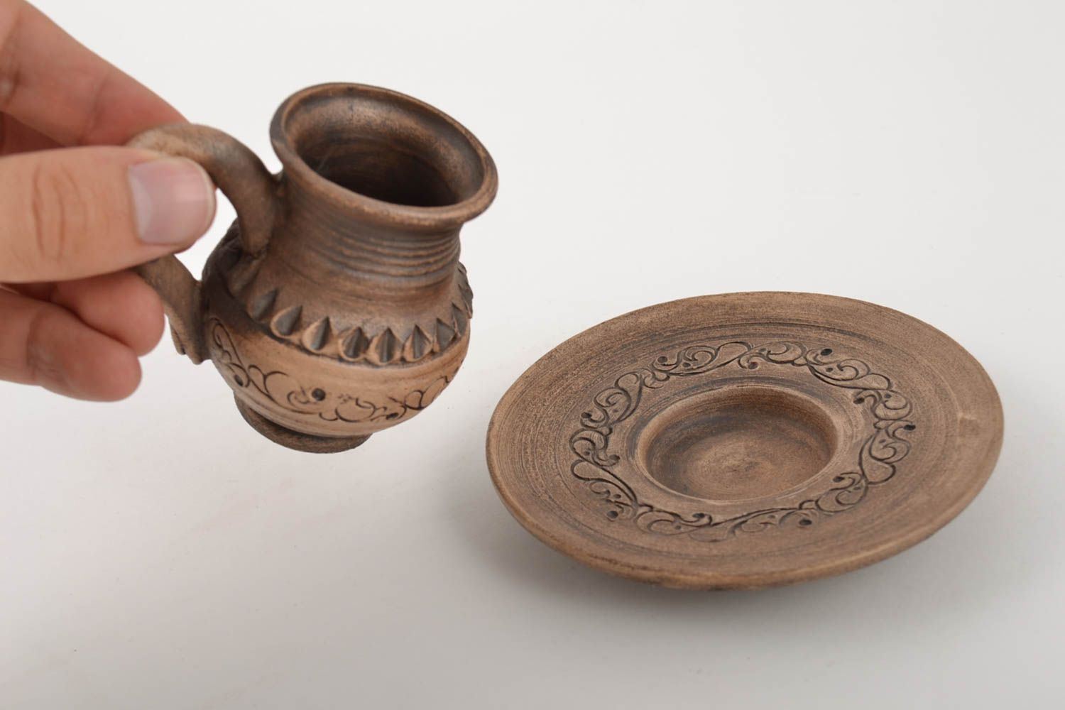 Глиняная чашка с блюдцем с узорами обработанные серебром ручной работы на 100 мл фото 5