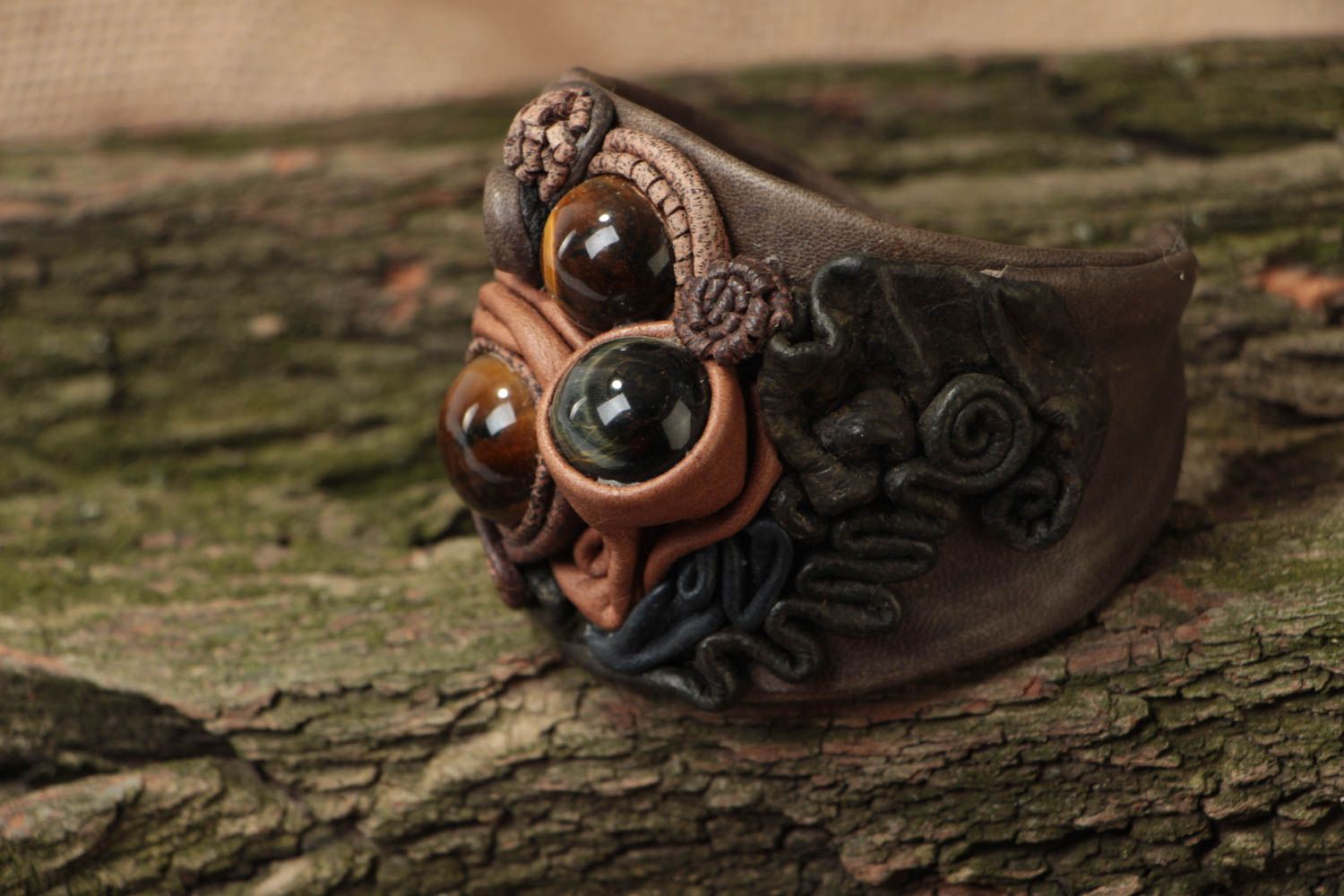 Handmade designer massive genuine leather wrist bracelet with tiger's eye stone photo 1