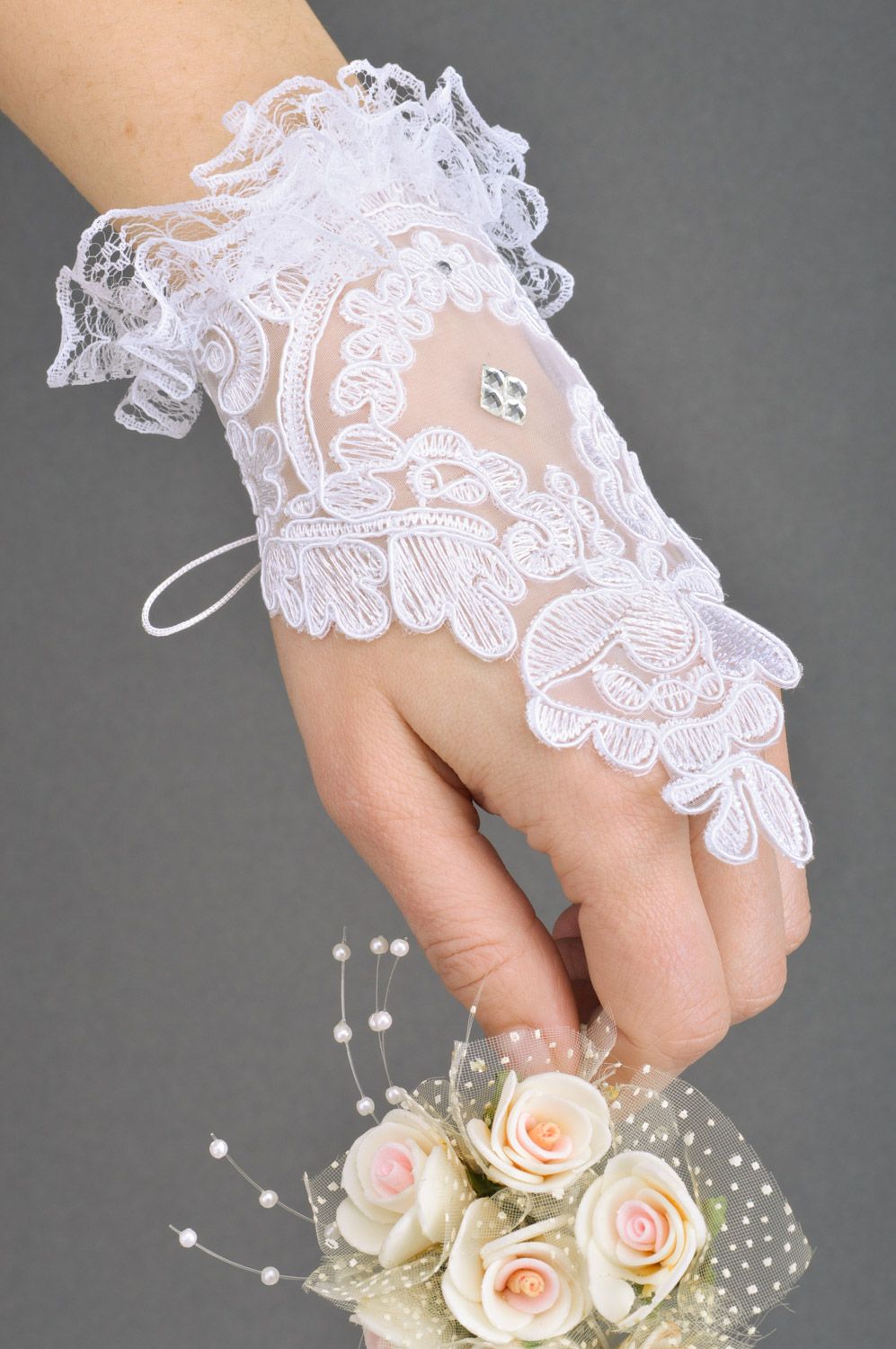White handmade short lacy wedding gloves with strasses photo 3