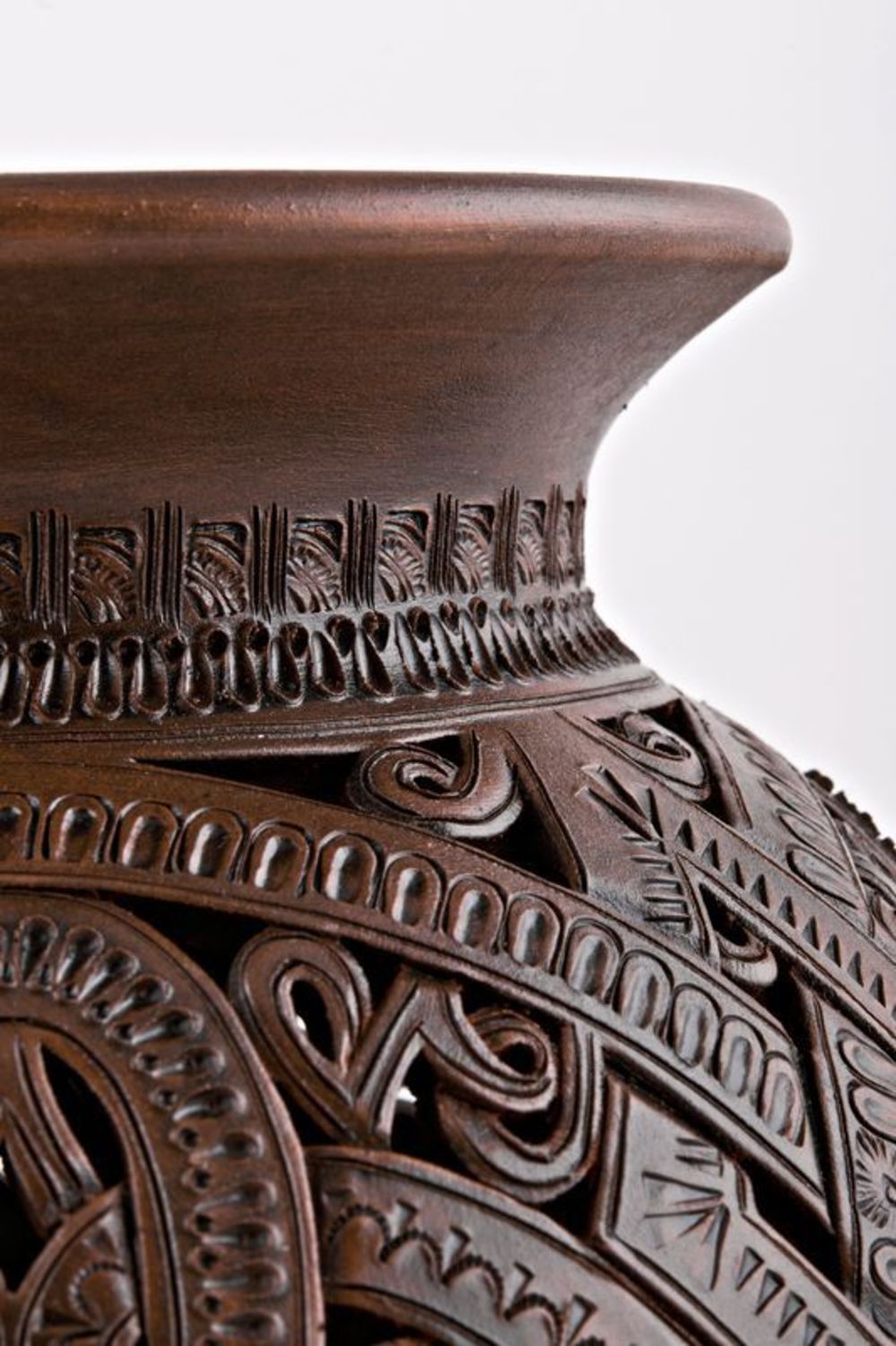 Large decorative brown ceramic 12 inches lace vase décor 4,5 lb photo 2
