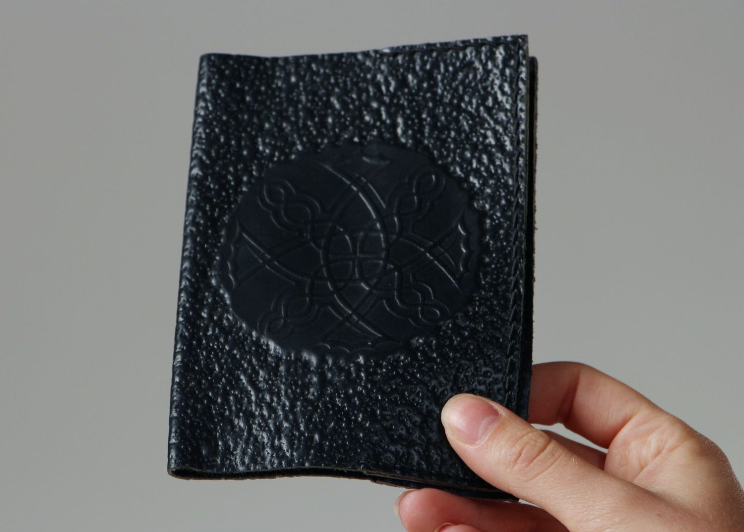 Capa para passaporte de couro foto 4