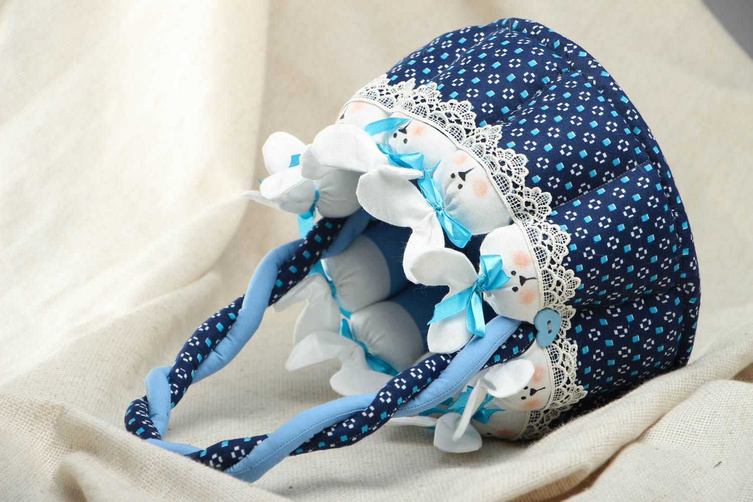 Fabric basket with rabbits photo 3