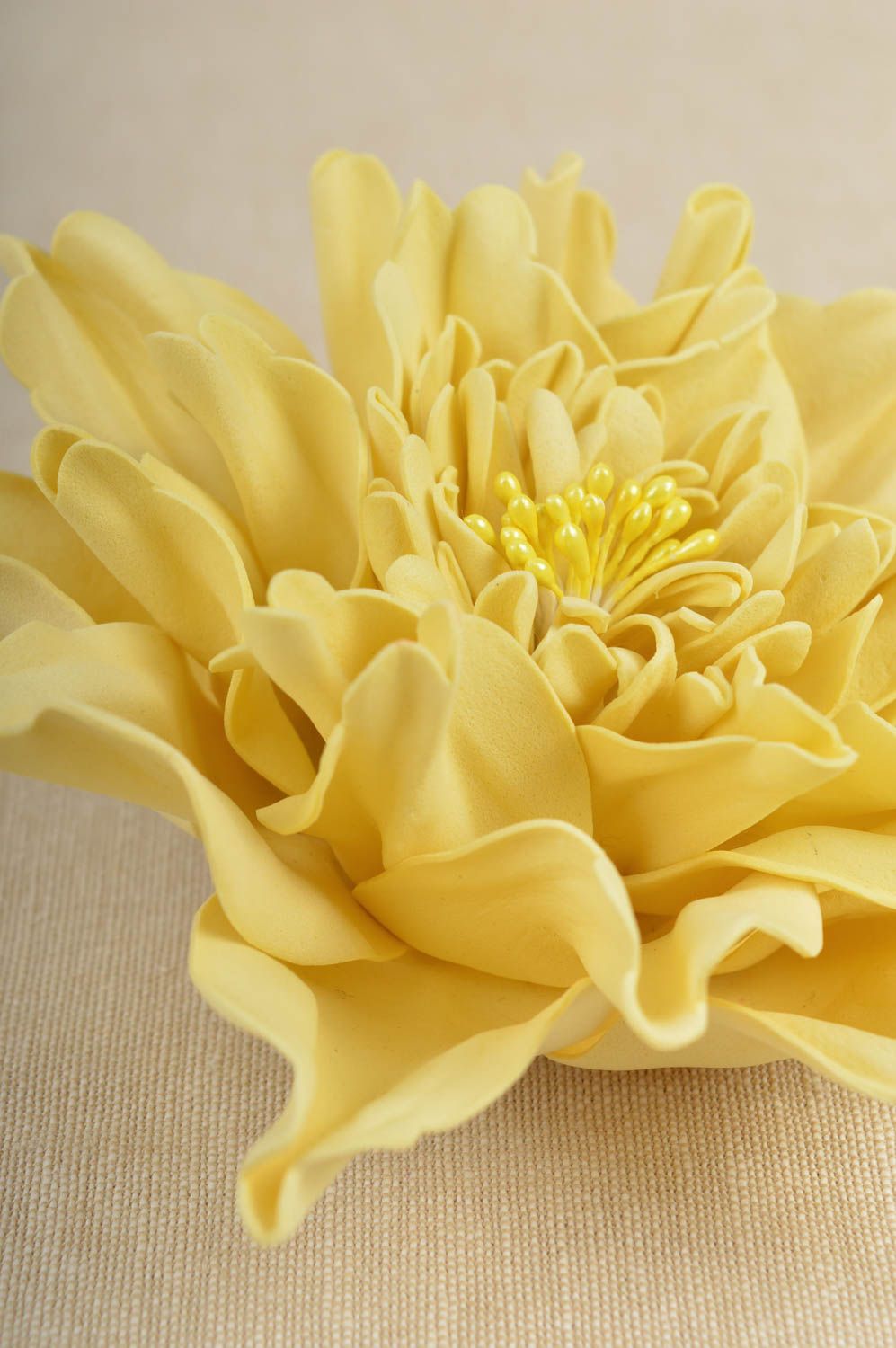 Pince cheveux fleur faite main Barrette jaune en foamiran Accessoire cheveux photo 1