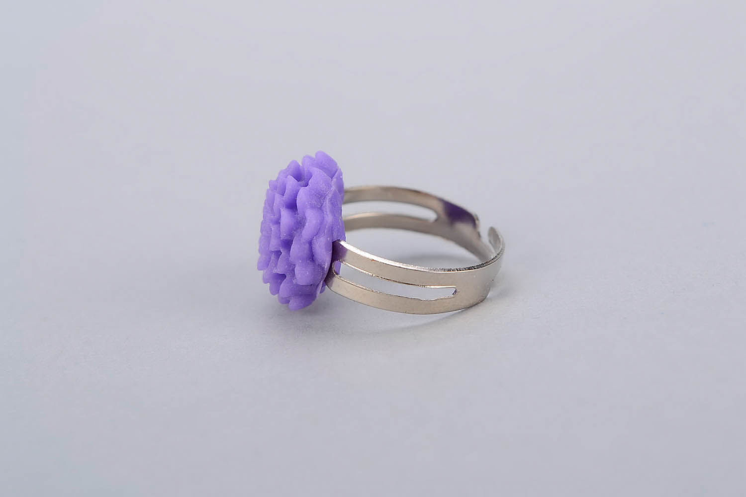Кольцо с фиолетовым цветком, полимерная глина фото 1