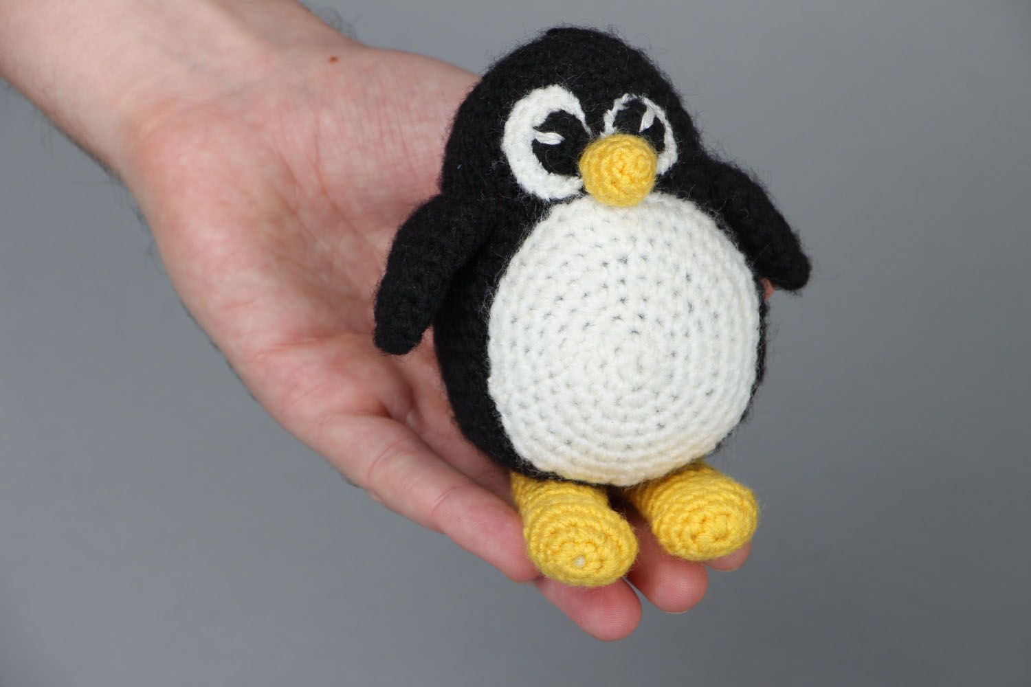 Jouet mou tricoté main Pingouin photo 4