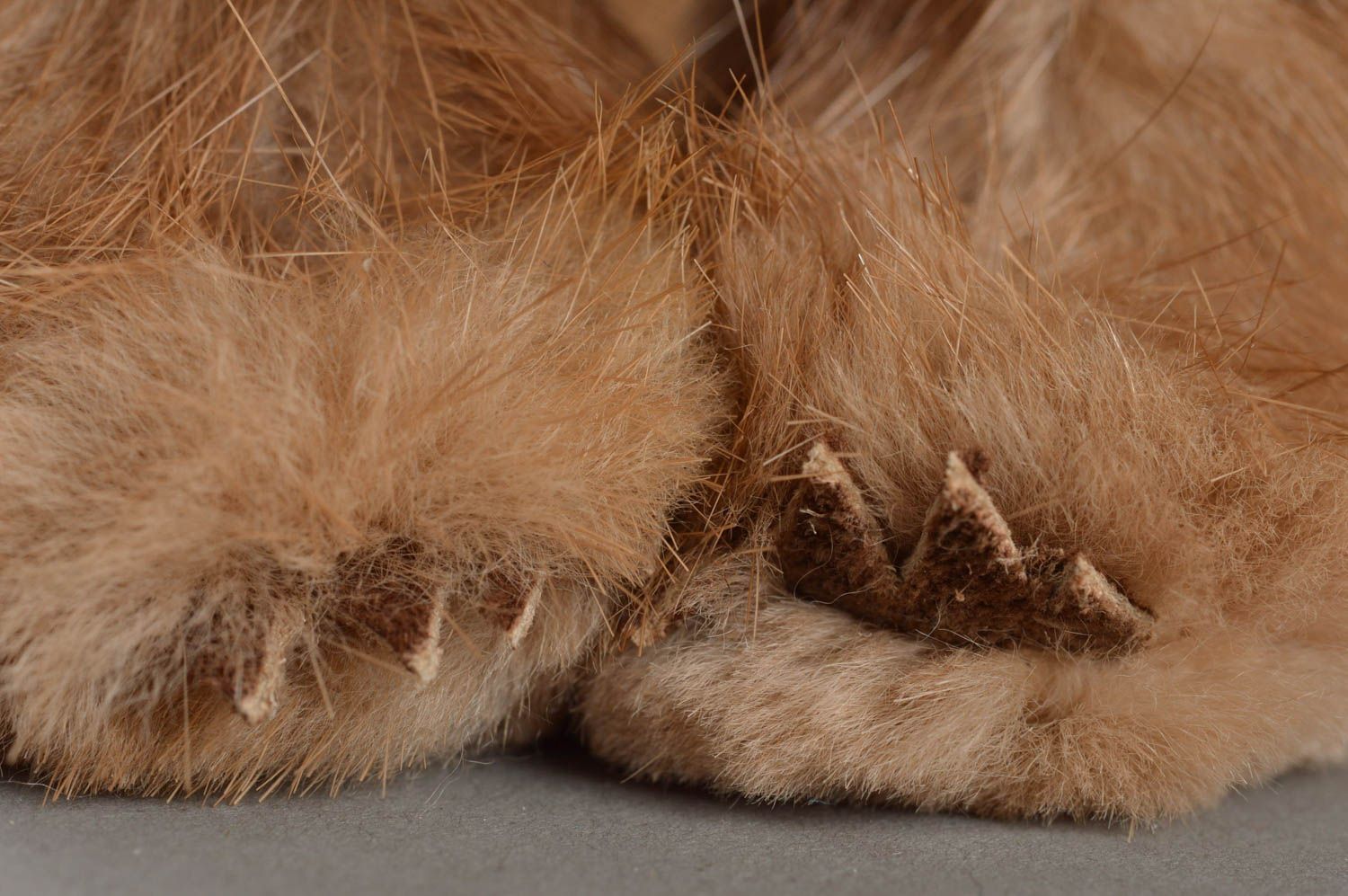 Stoff Kuscheltier Katze handmade aus echtem Pelz klein beige originell für Kind foto 3