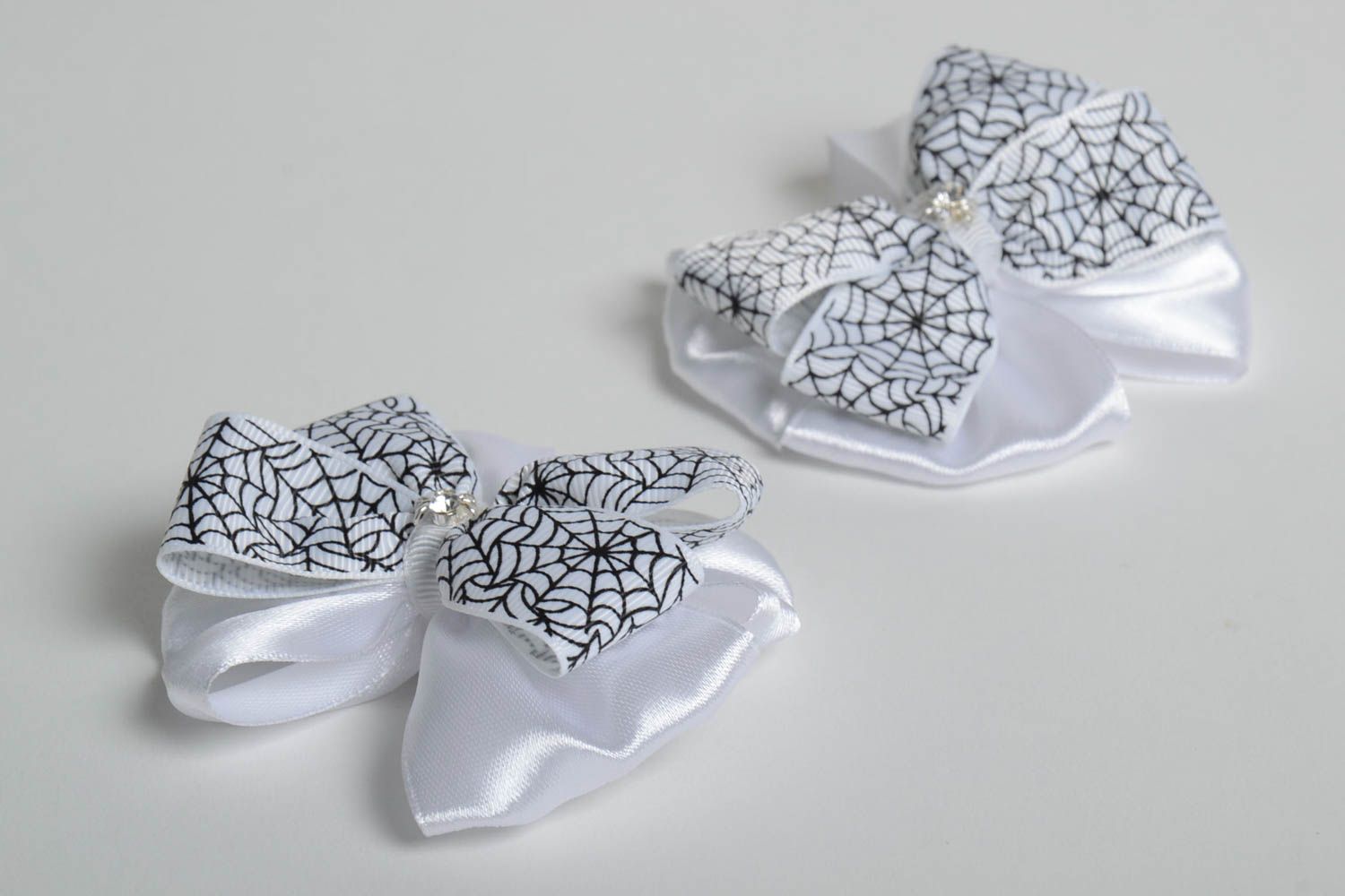 Set of 2 handmade satin ribbon bow hair clips designer barrettes hair bow photo 2