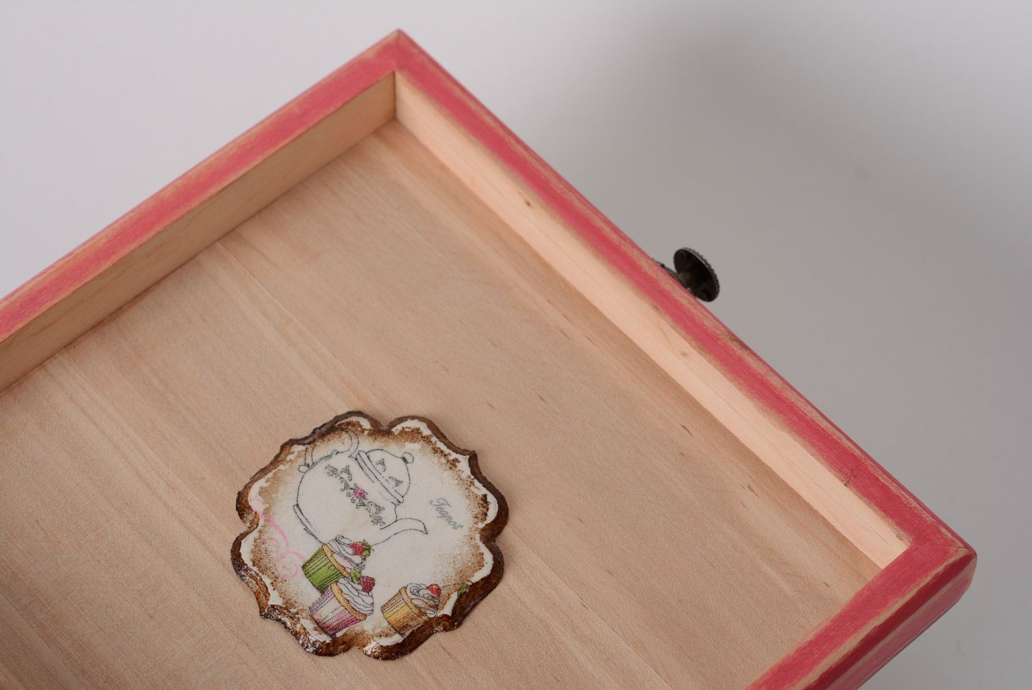 Caja decorativa de madera hecha a mano de estilo vintage original de decoupage foto 3