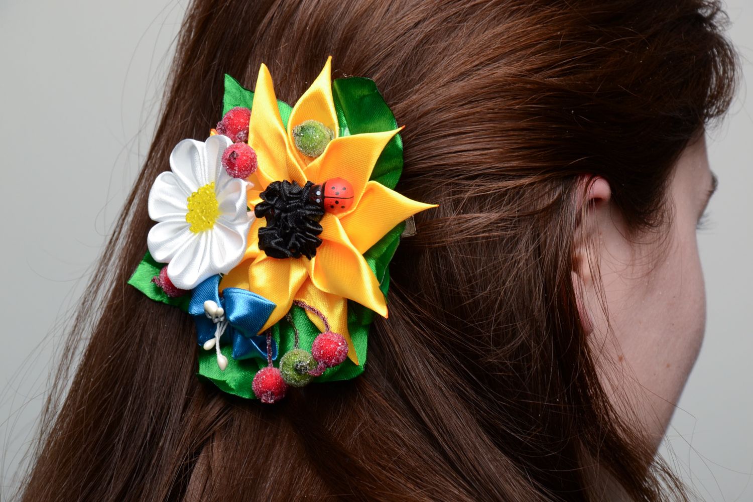 Fermaglio per capelli fatto a mano di nastro accessori da donna prato con fiori foto 5