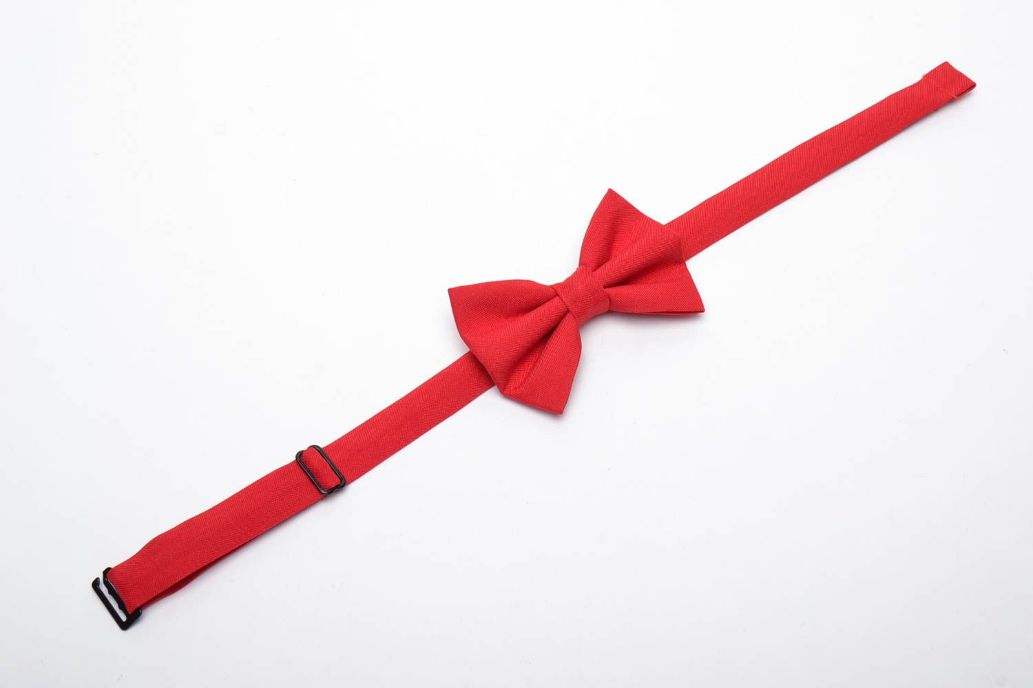 Красный галстук-бабочка ручной работы фото 3