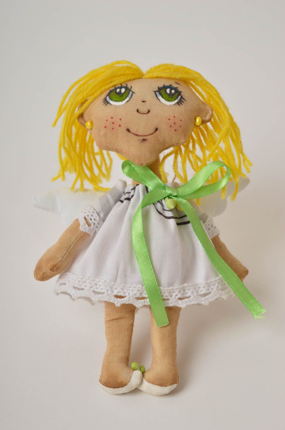 Poupée fille ange en robe Jouet fait main en tissu Cadeau pour enfant original photo 2