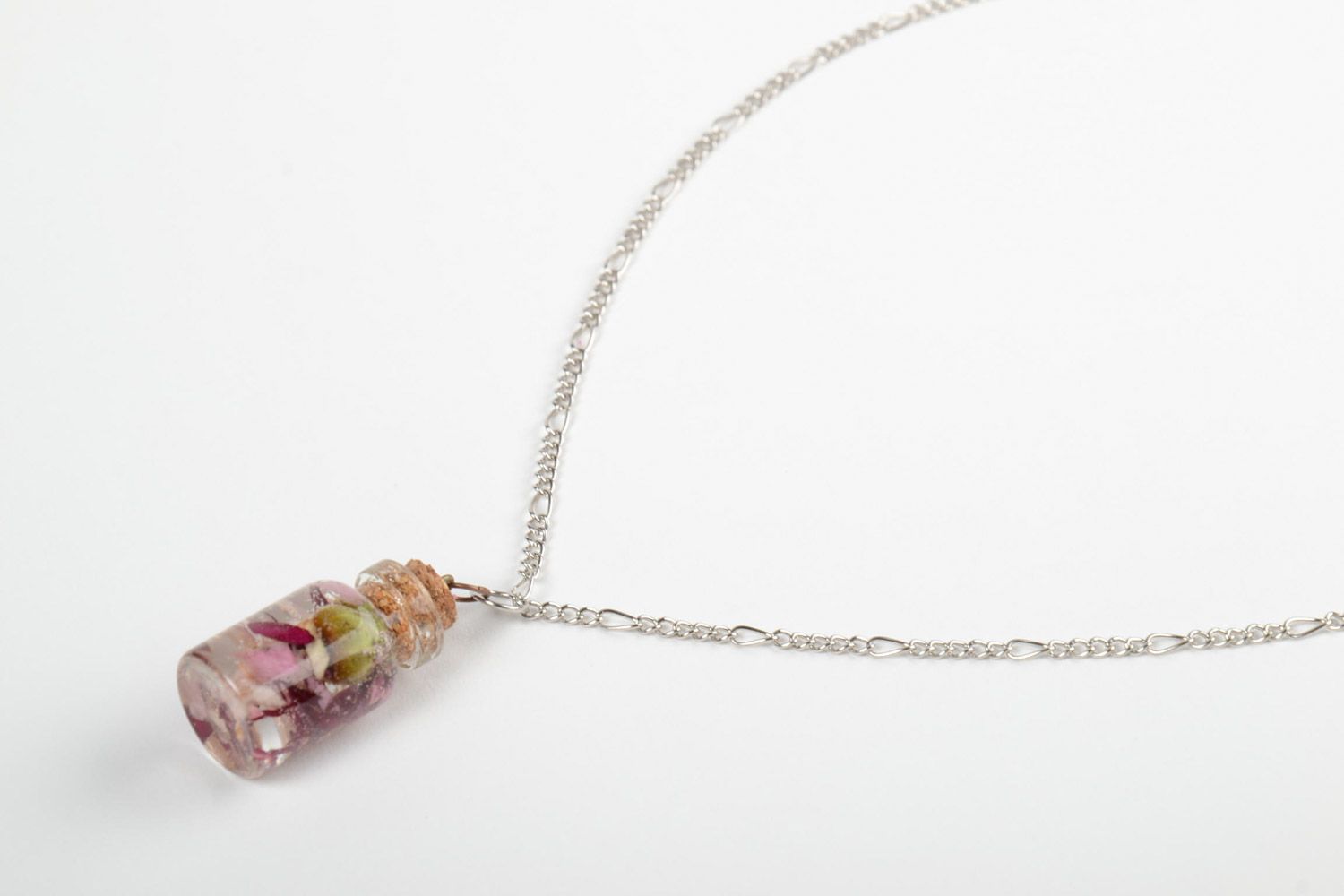 Handmade transparent neck pendant with real flowers inside coated with epoxy photo 3