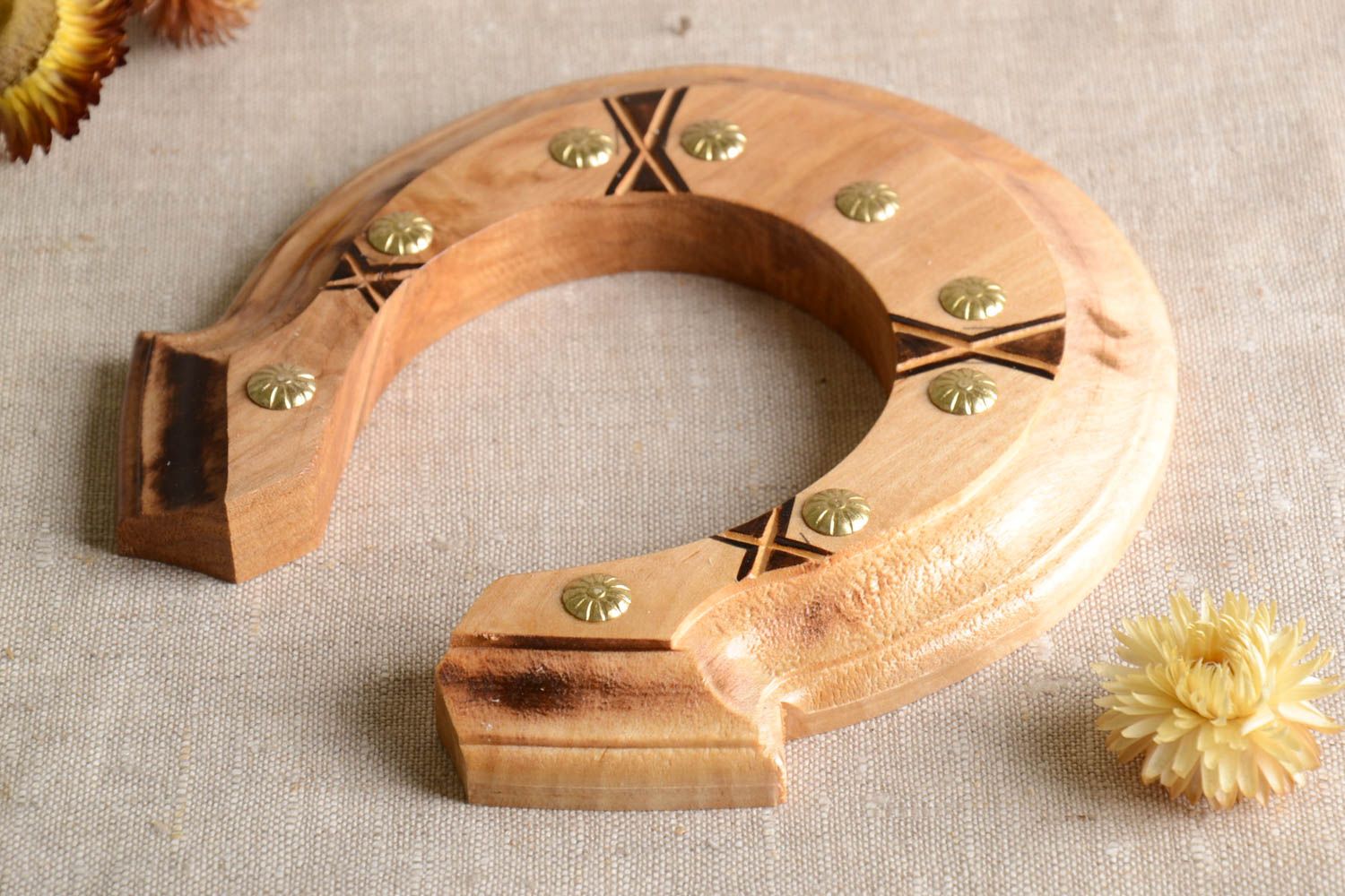 Handmade stylish wooden souvenir cute home amulet wooden horseshoe gift photo 1