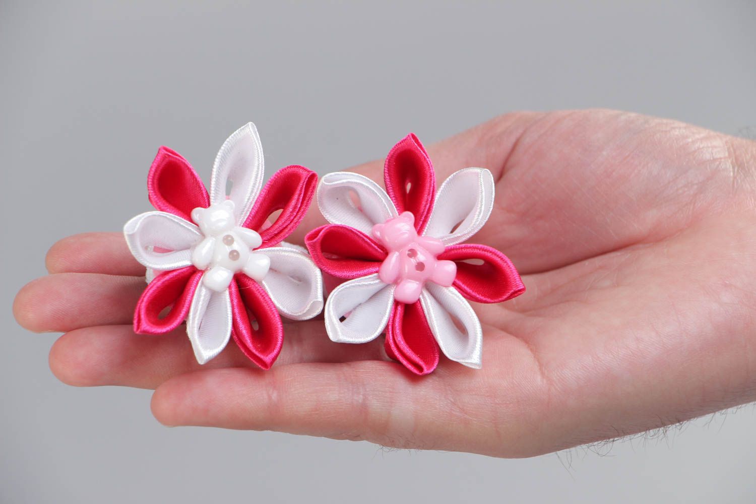 Резинки из лент канзаши набор из 2 штук цветы белые с розовым ручная работа фото 5