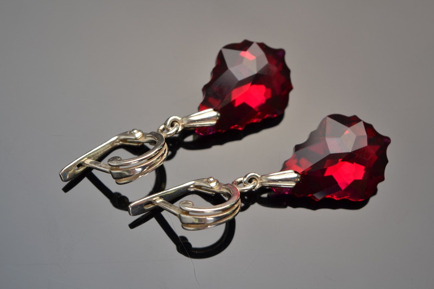 Handmade long dangling earrings with red sparkling Austrian crystals photo 5