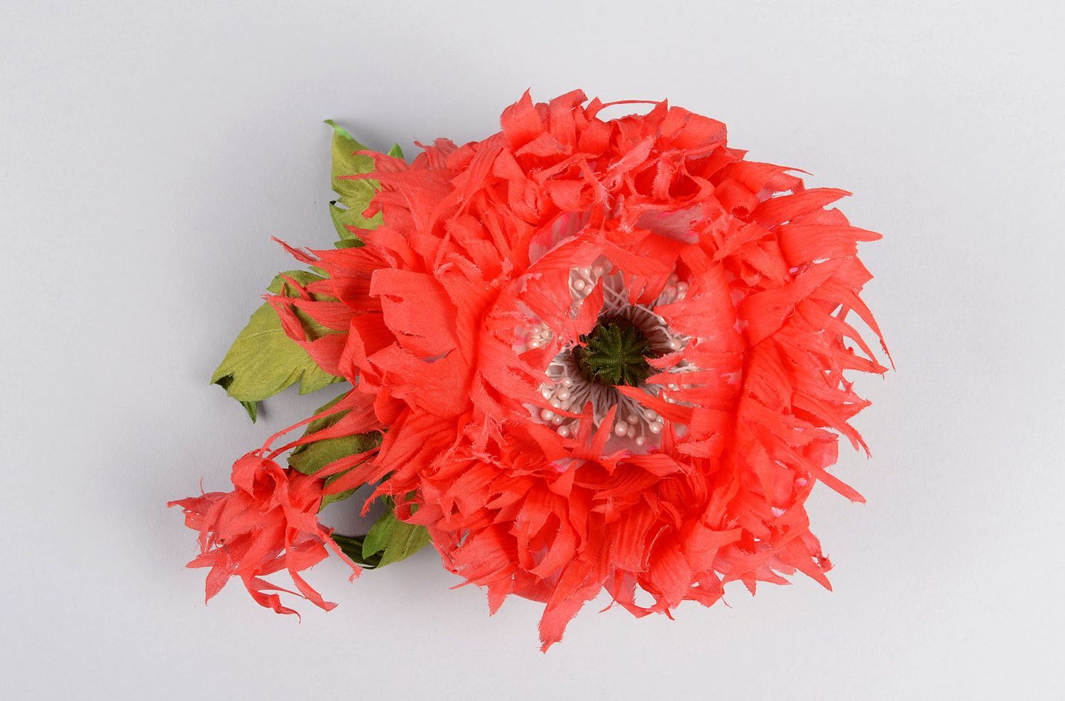 Брошь ручной работы красная брошь-цветок авторское дизайнерское украшение фото 2